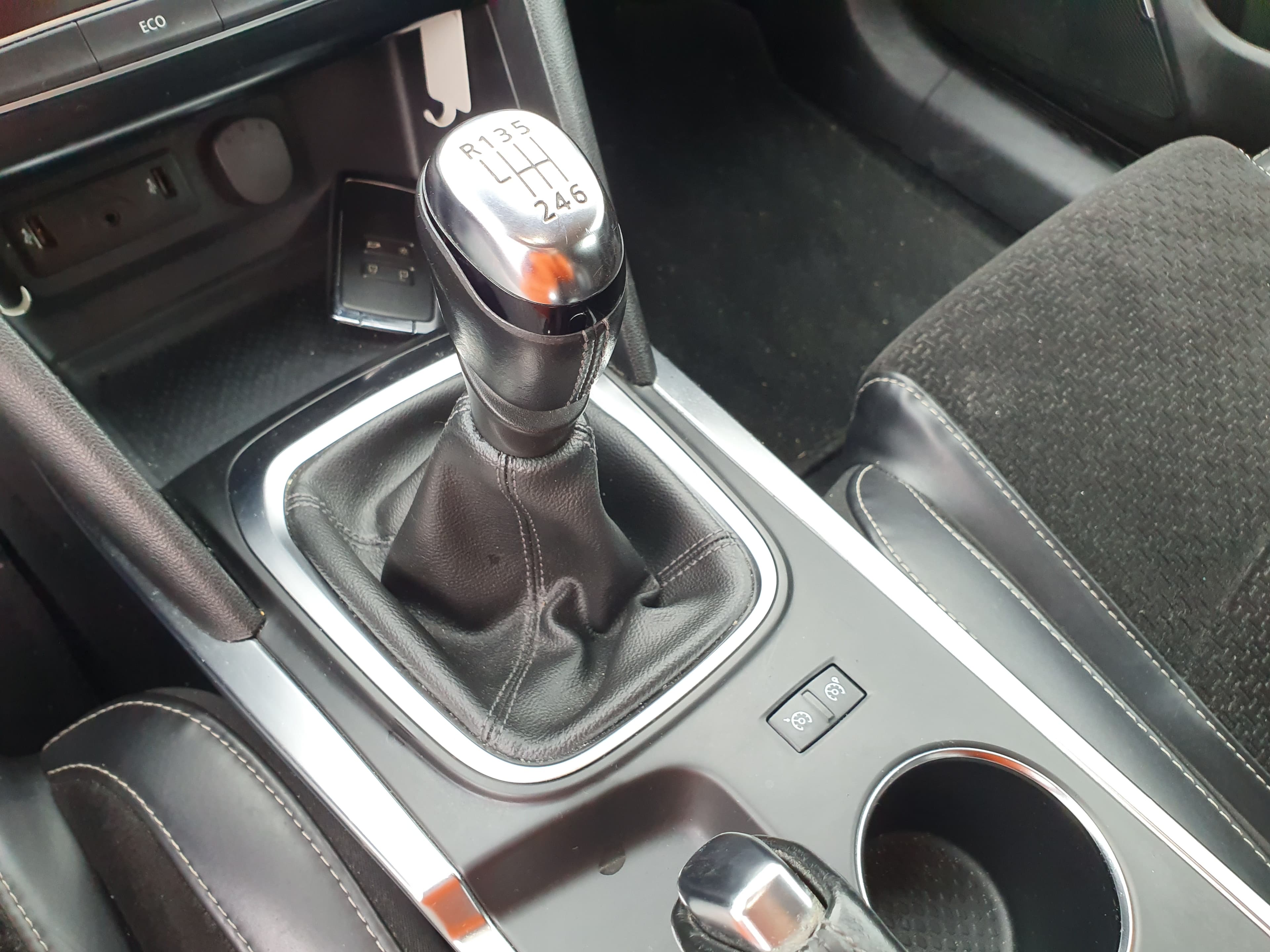 Renault Mégane · Año 2017 — imagen 27