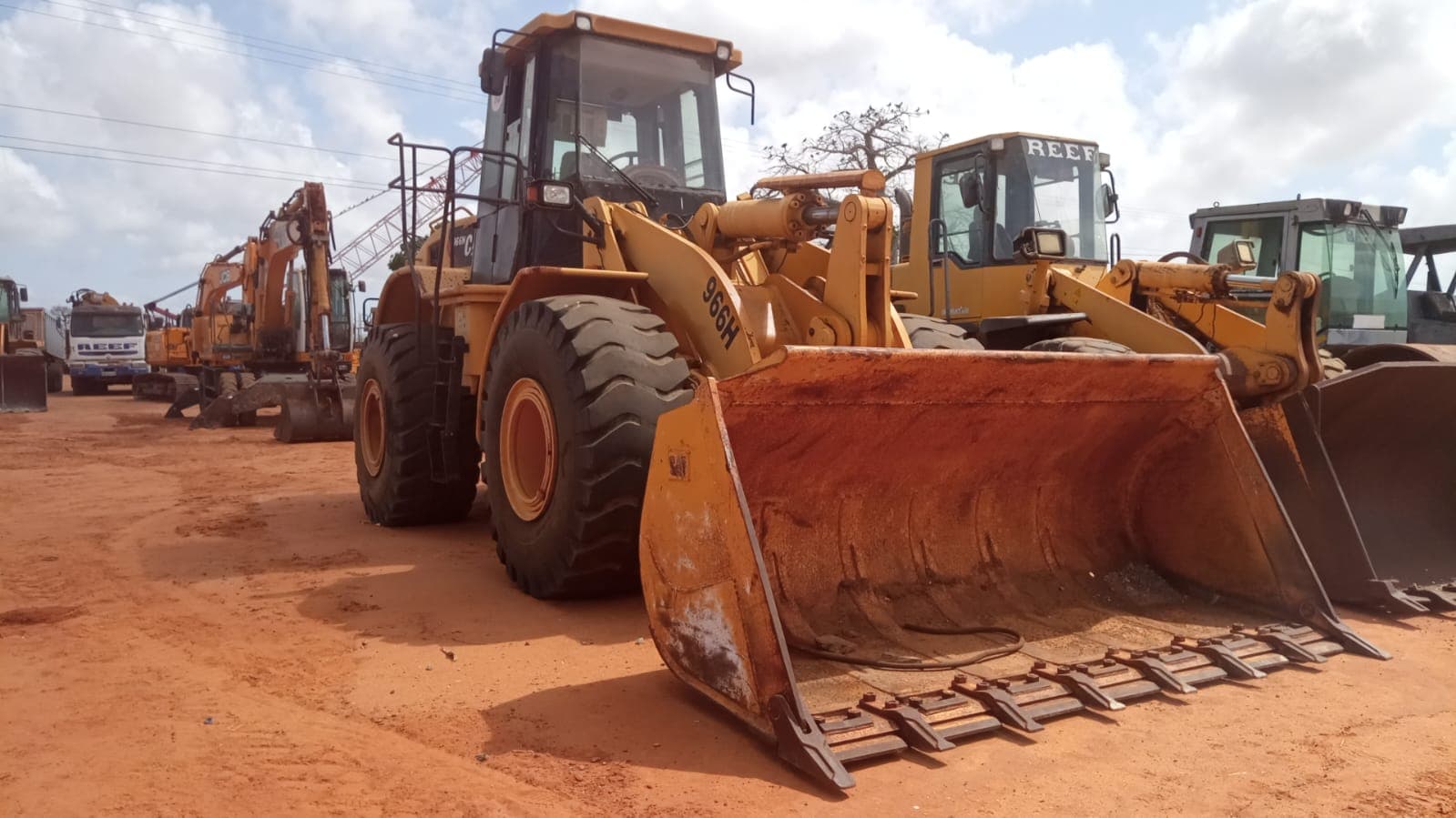 Pá carregadeira CAT966H — imagen 6