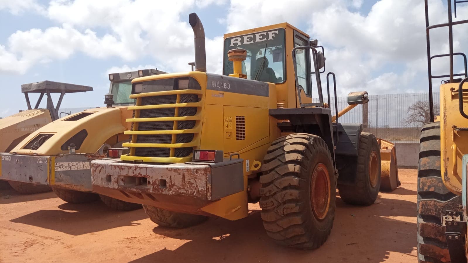 Pá carregadeira Komatsu WA380 — imagen 3
