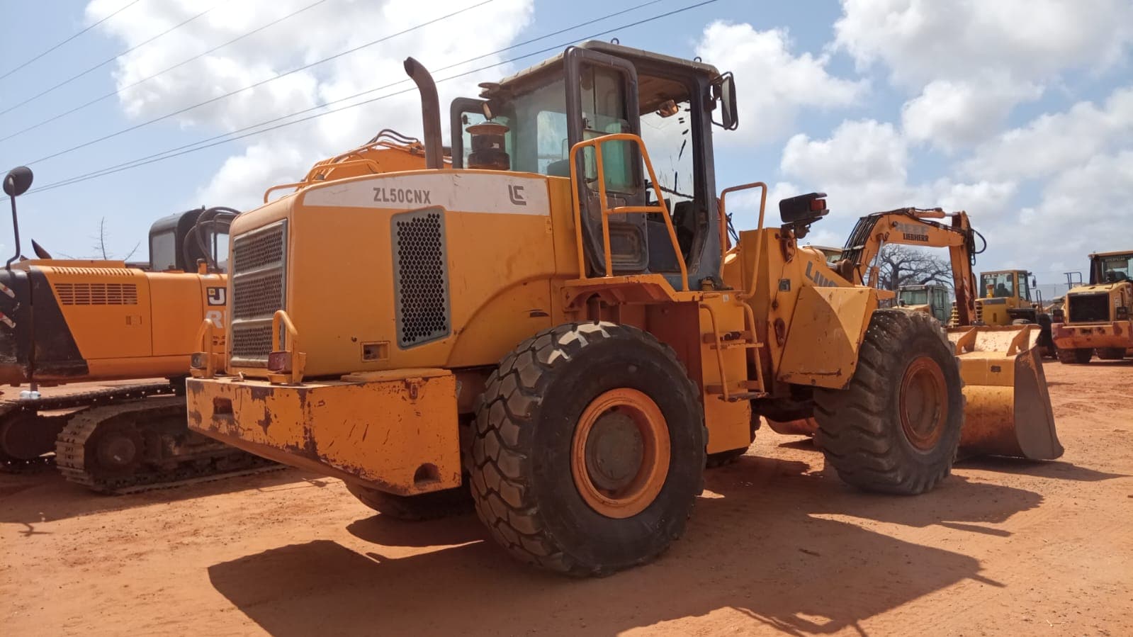 Pá carregadeira LiuGong ZL50CNX — imagem 4