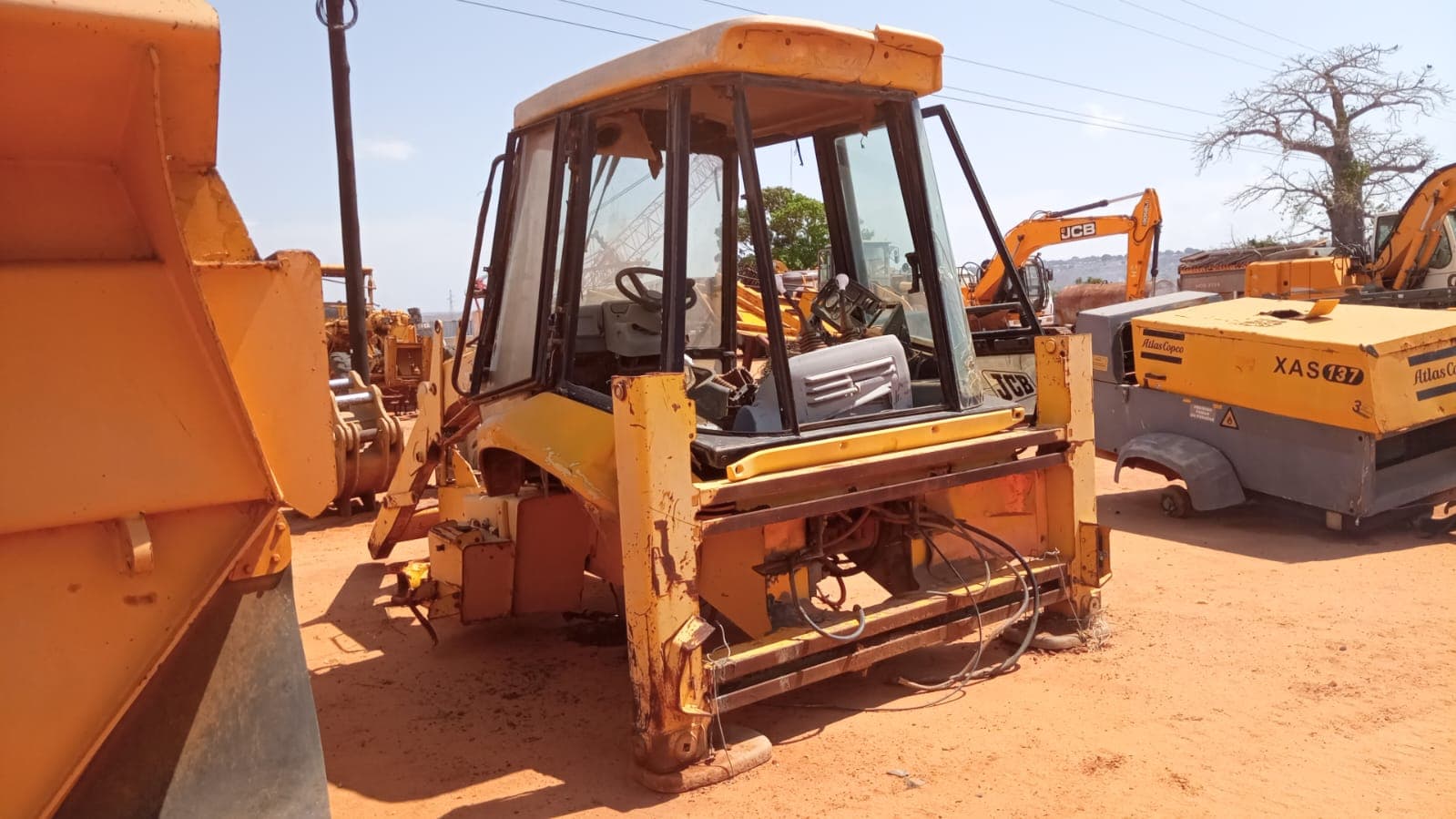 Retroescavadeira JCB — imagen 5