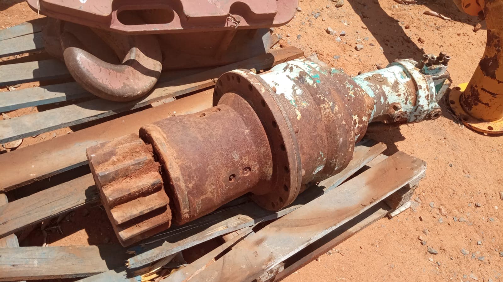 Hydraulic travel motor — imagen 2