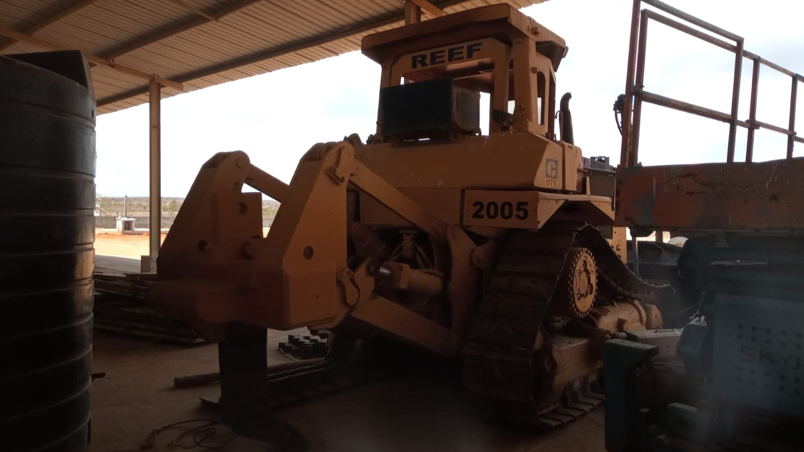 Bulldozer CAT D7E — imagen 5