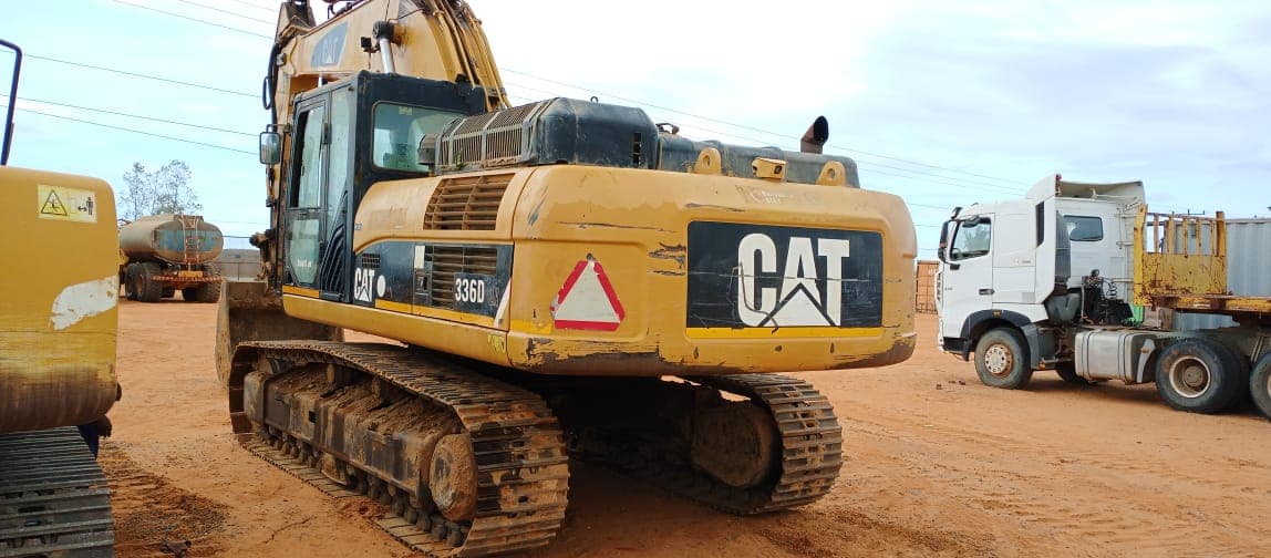 Giratória Caterpillar 336D LN — imagen 3