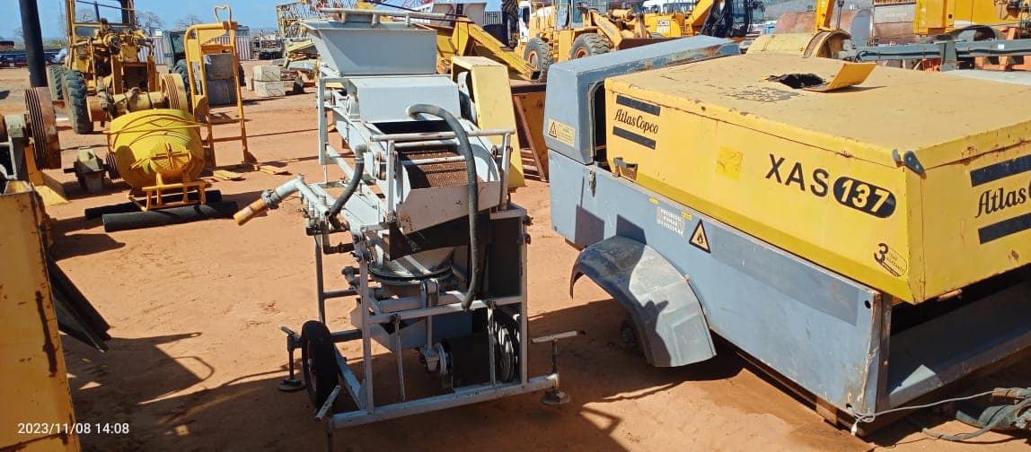 Gold mining machine