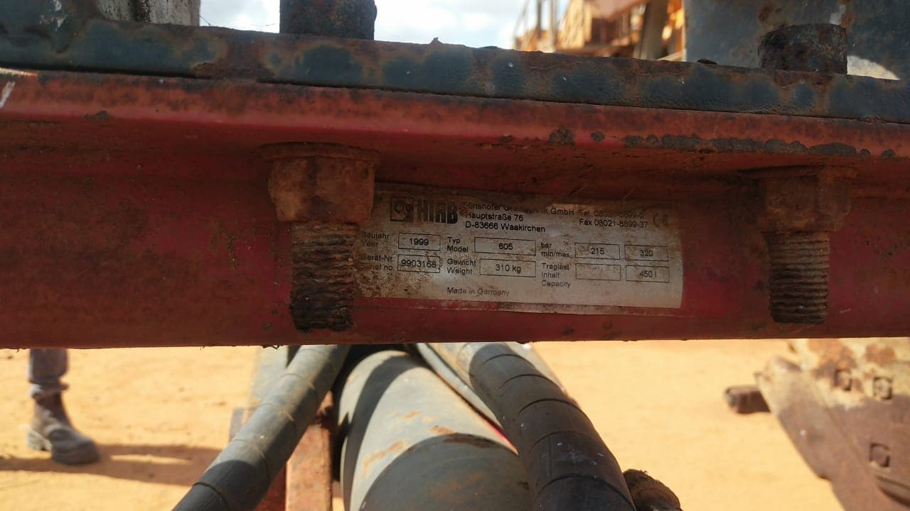 Clamshell Hiab 605 — image 4