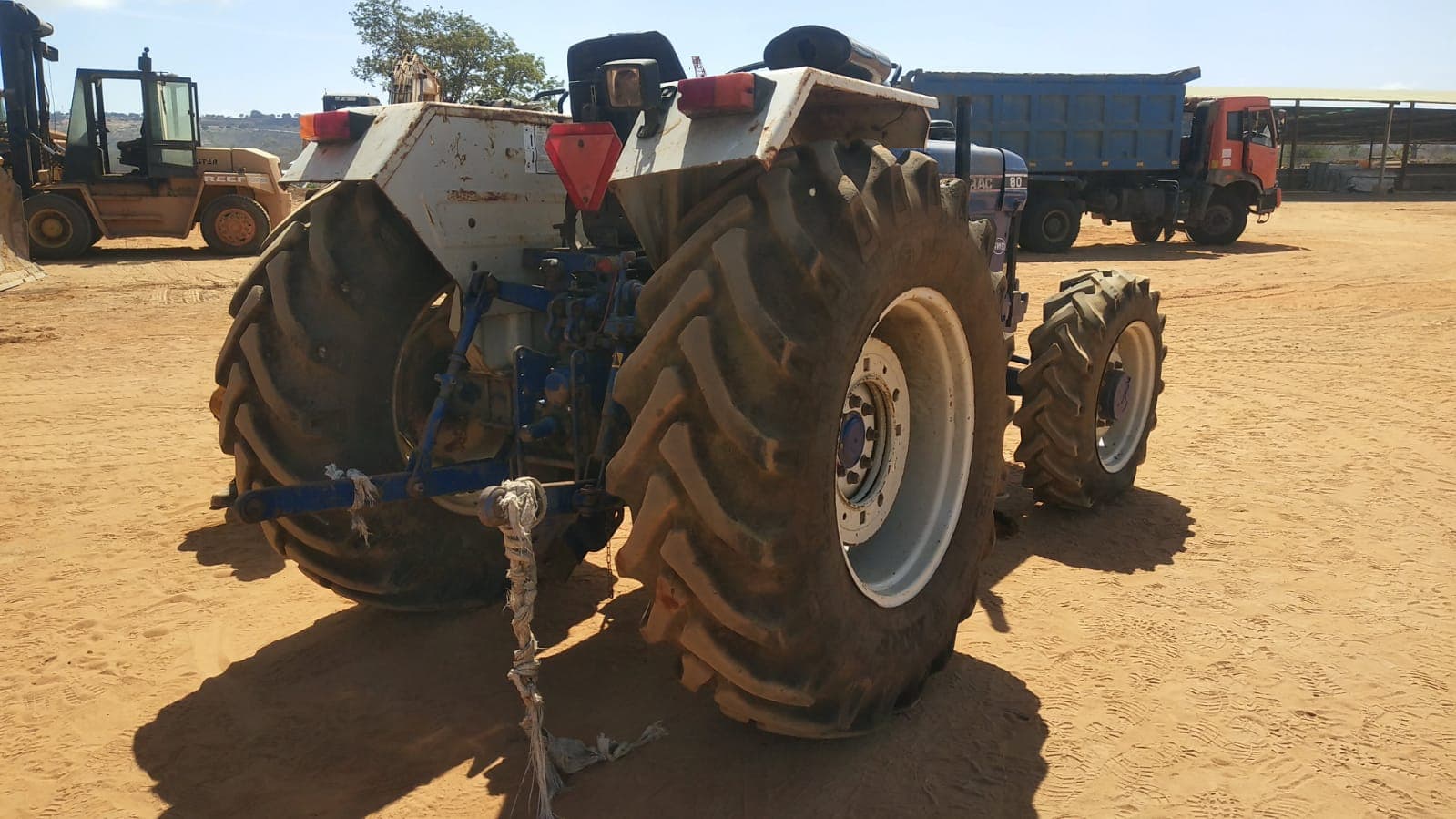 Tractor FARMTRAC — imagen 15