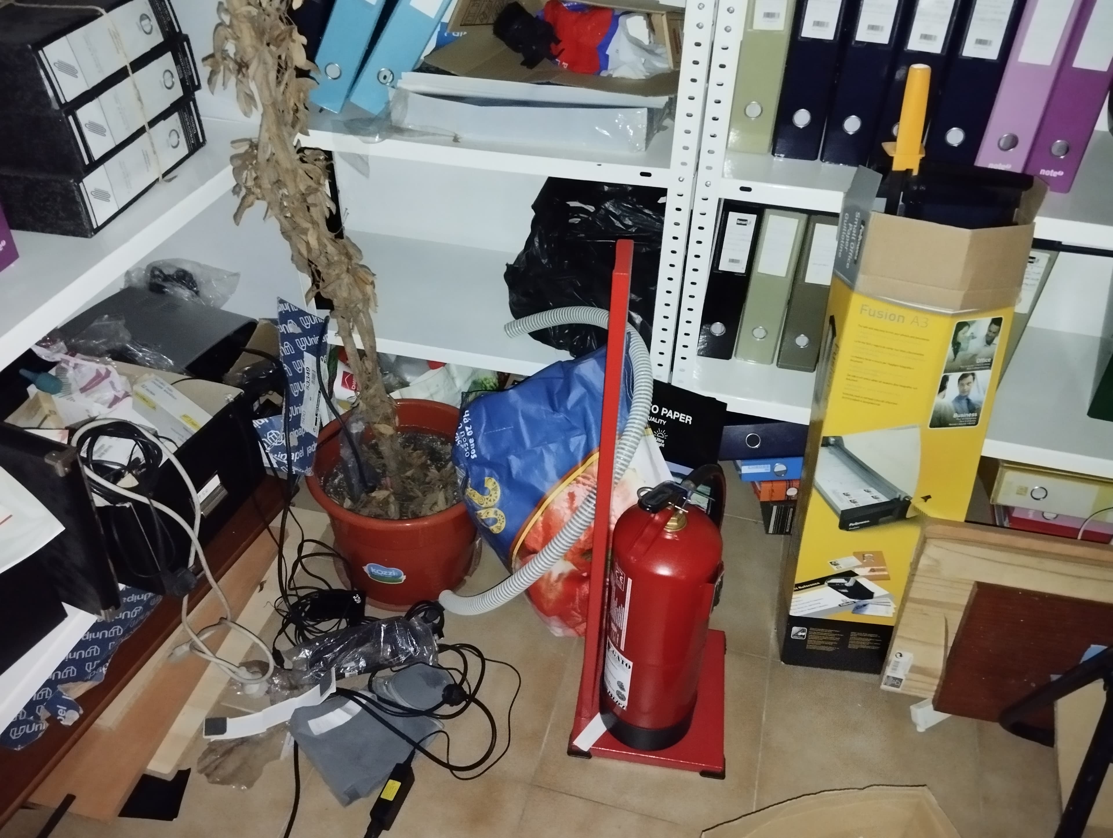 Equipamentos de Escritório · Diversos — imagen 23