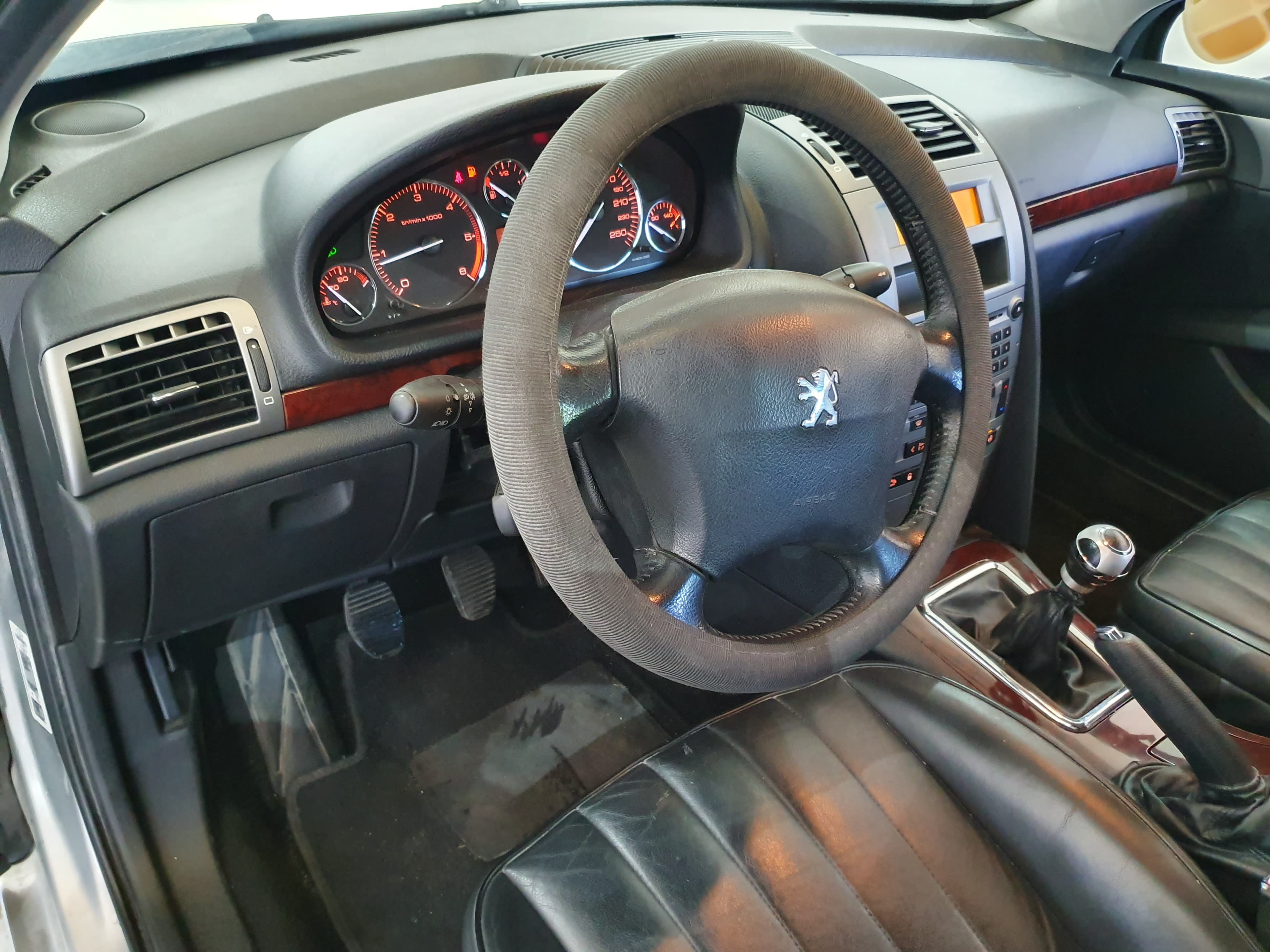 Peugeot 407 · Ano 2005 — image 31