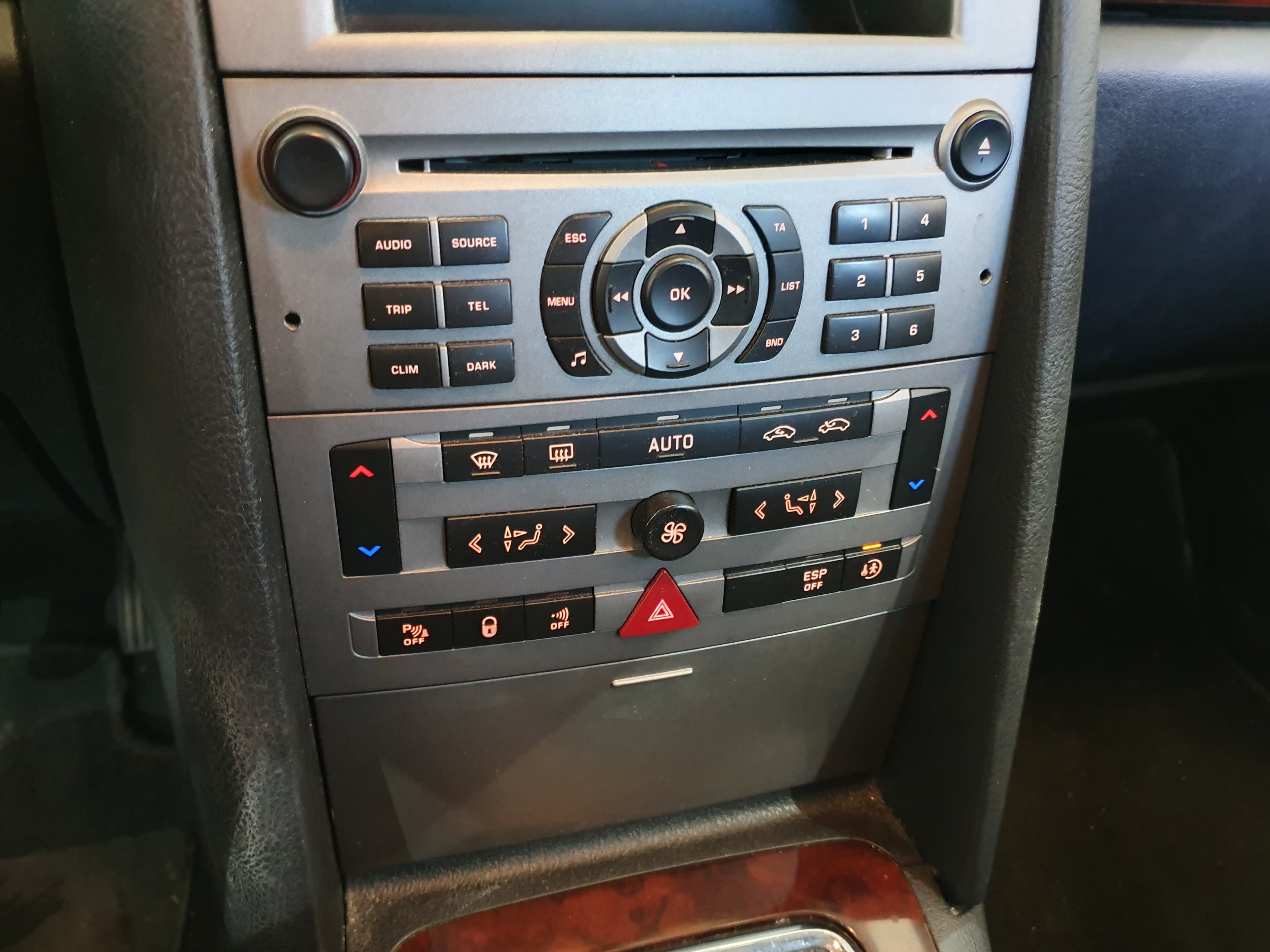 Peugeot 407 · Ano 2005 — image 34