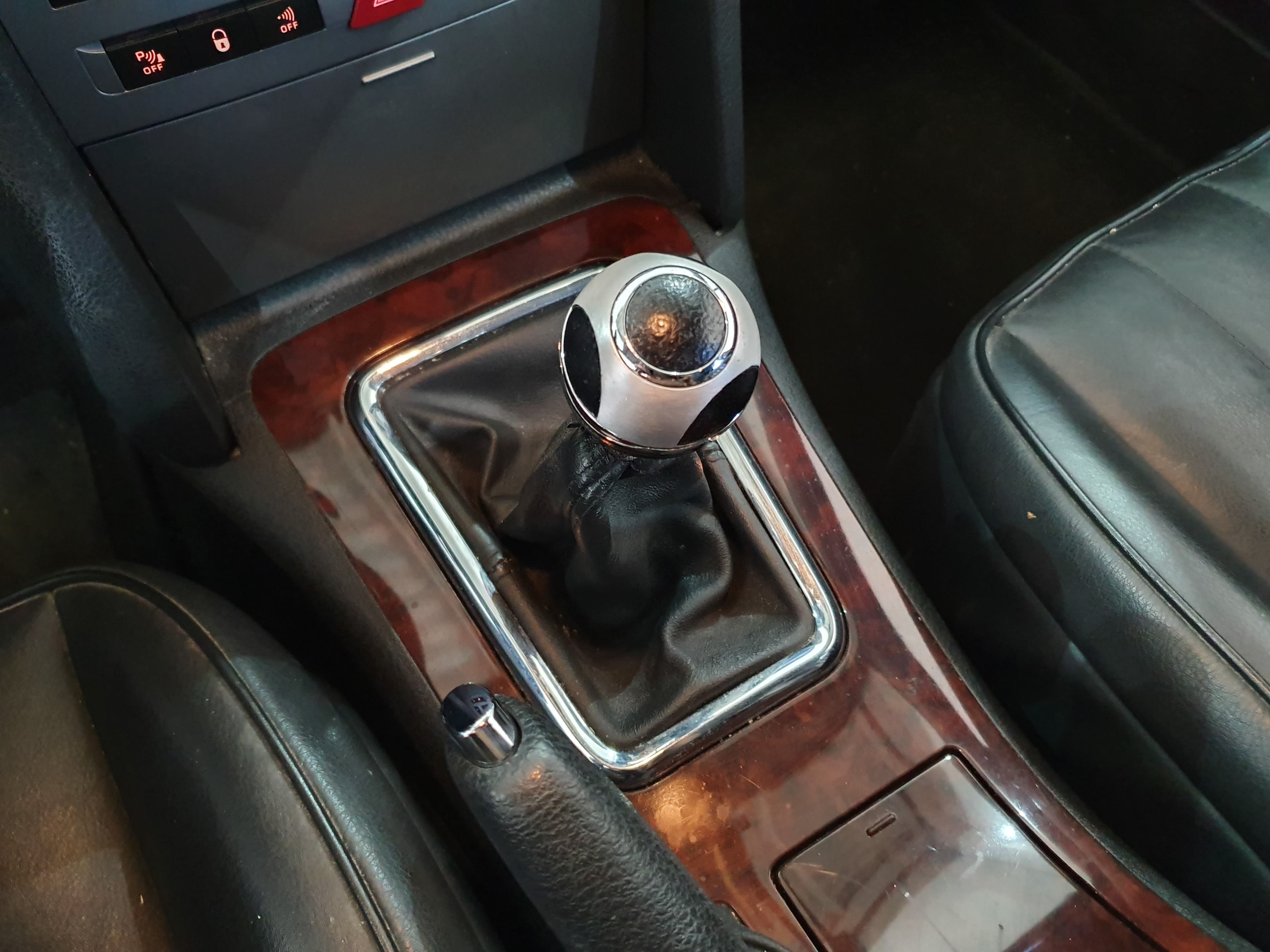 Peugeot 407 · Ano 2005 — image 35
