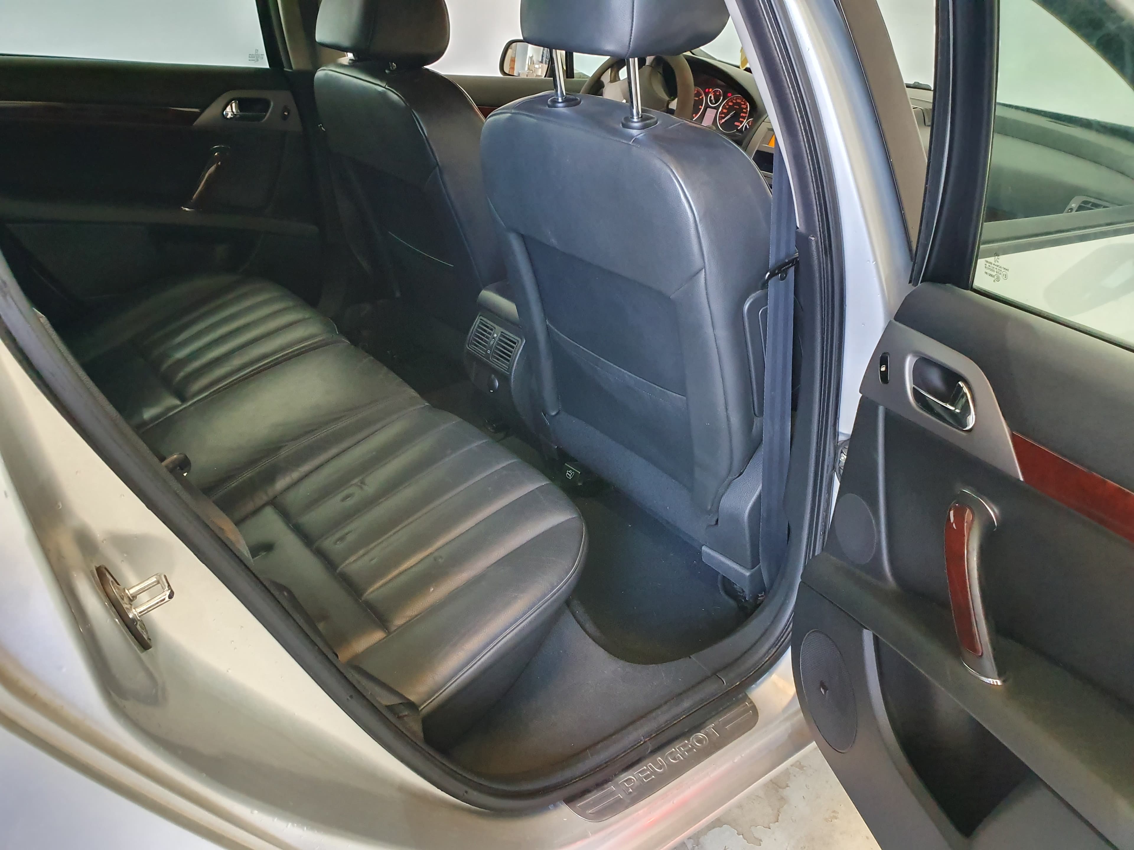 Peugeot 407 · Ano 2005 — image 20