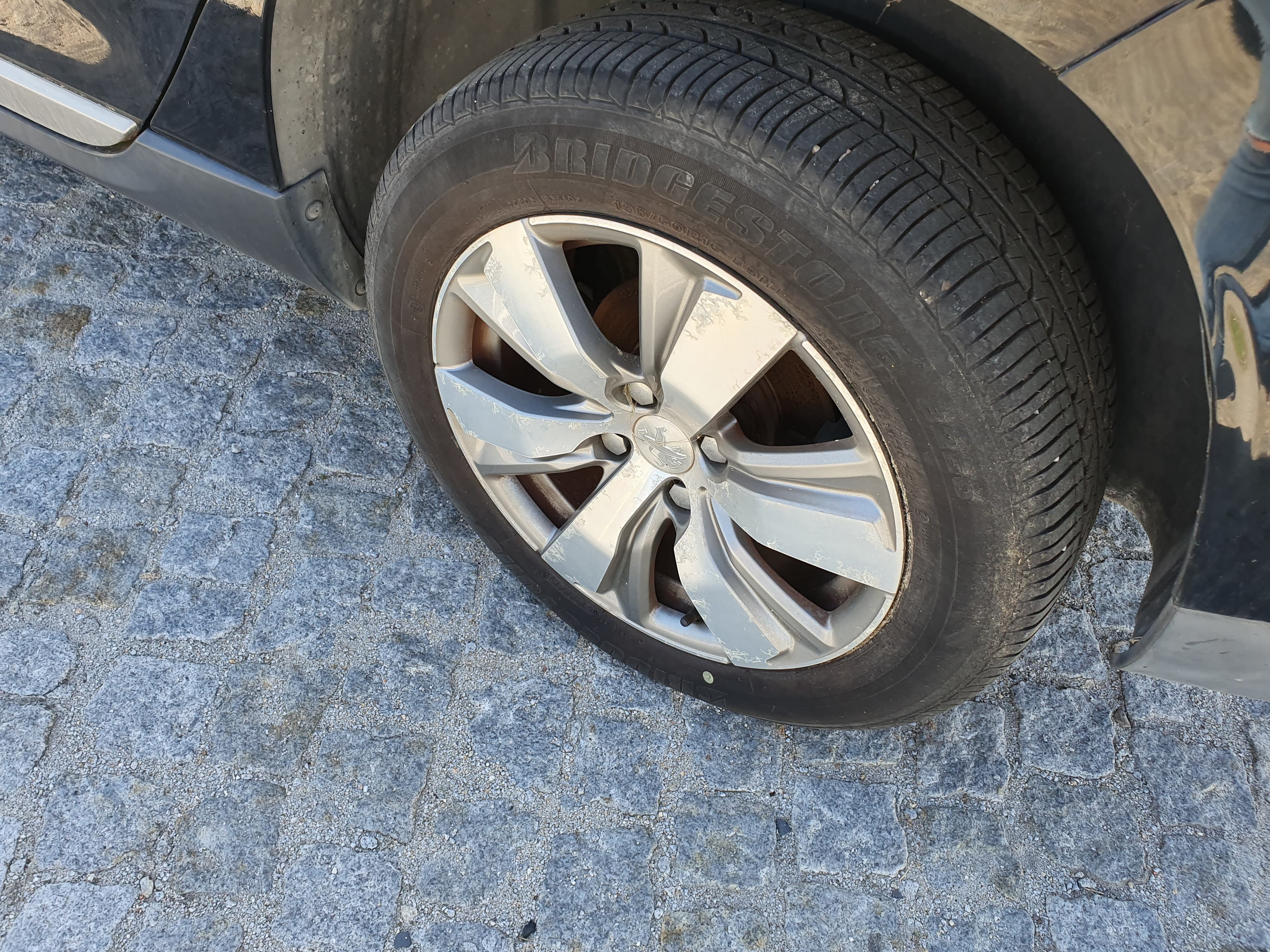 Peugeot 2008 · Ano 2015 — image 15