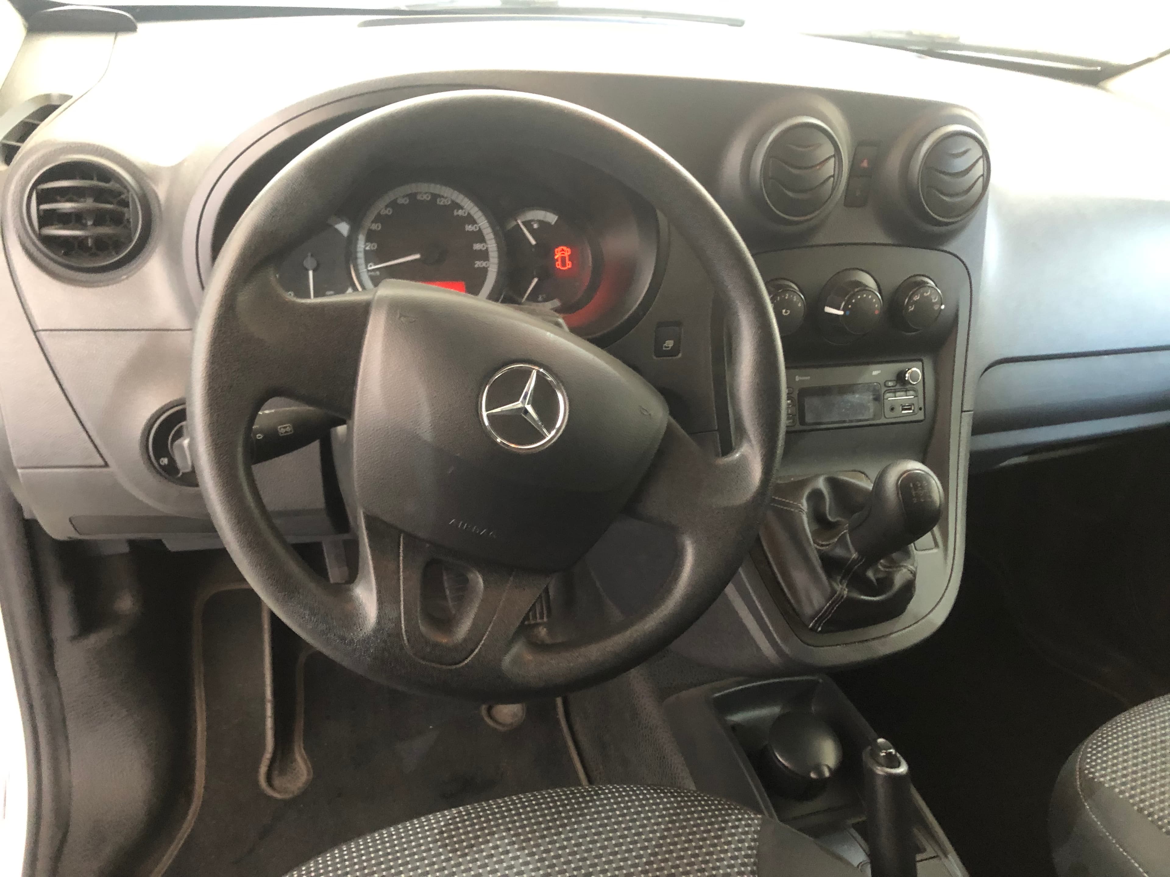 Mercedes-Benz Citan 1.5 CDI — image 21