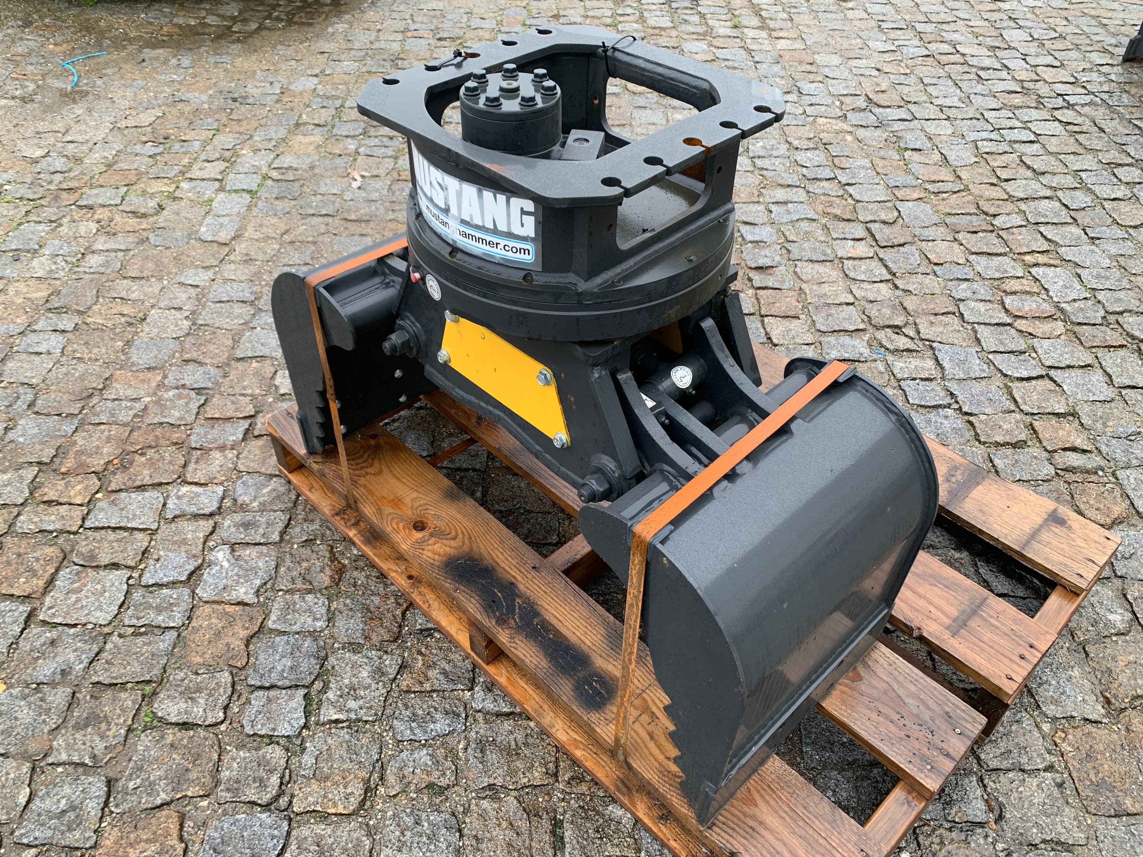 Pinça Mustang GRP 150 — imagen 3