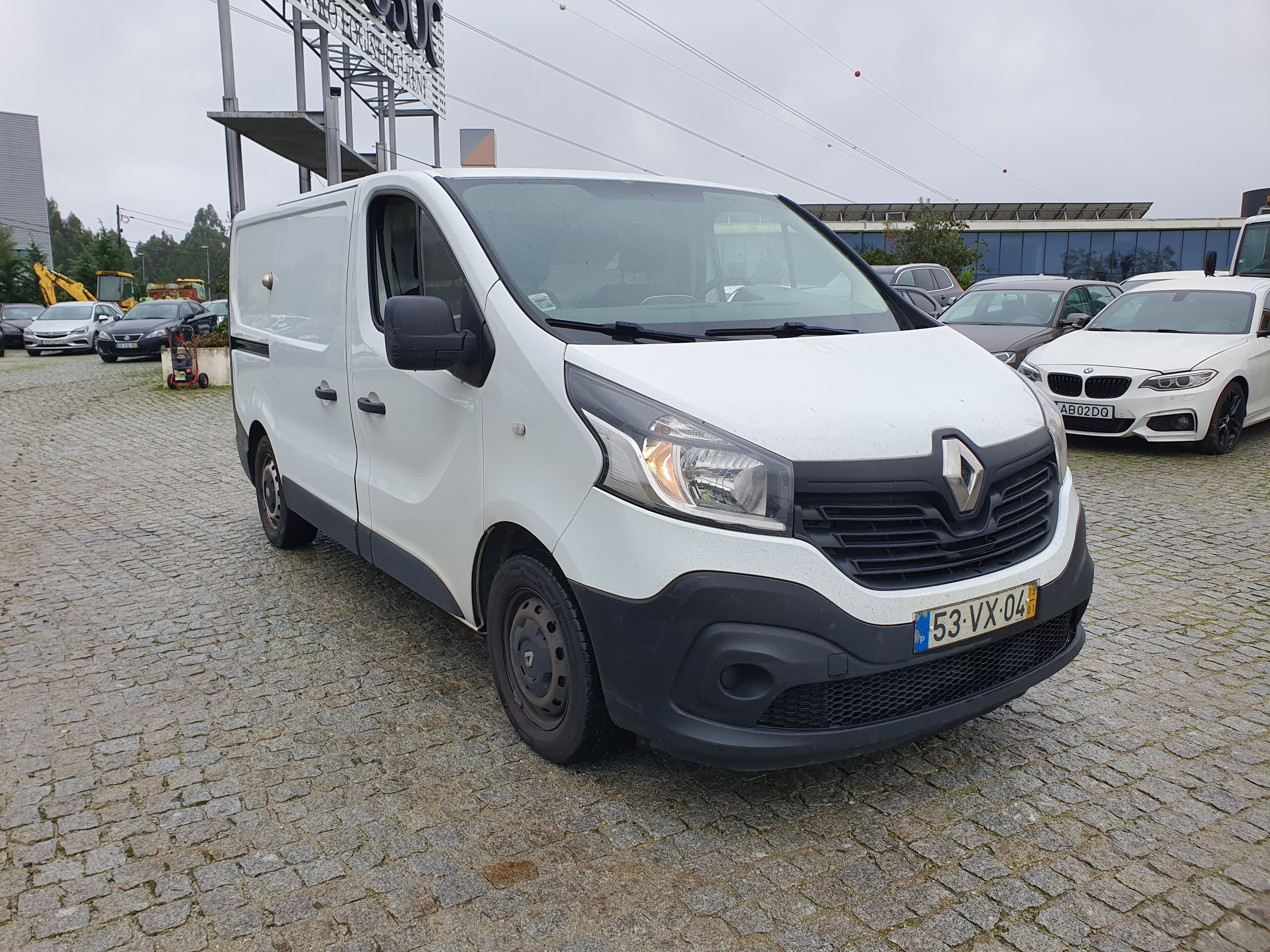 Renault Trafic · Ano 2019 — image 1