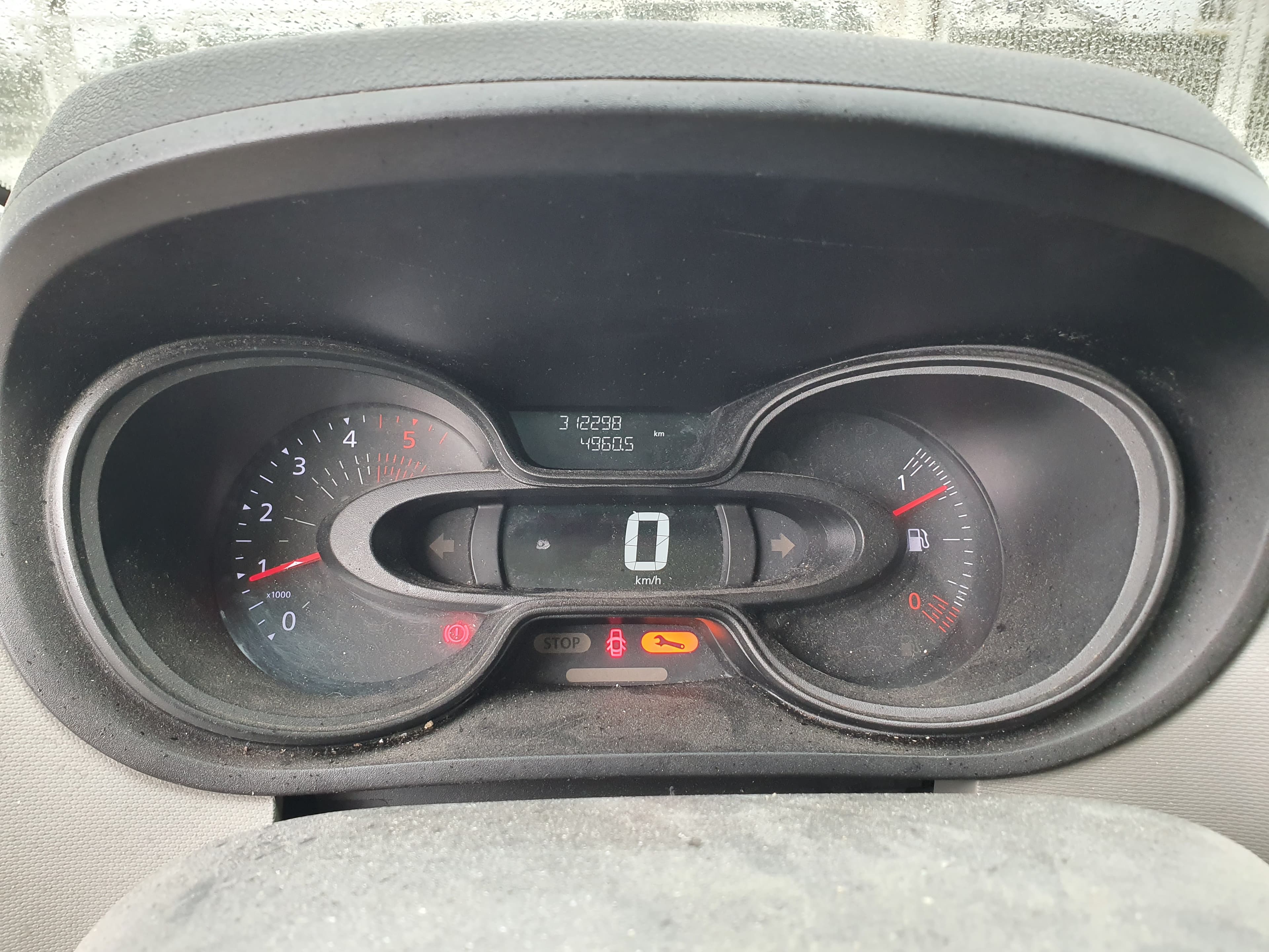 Renault Trafic · Ano 2019 — image 32