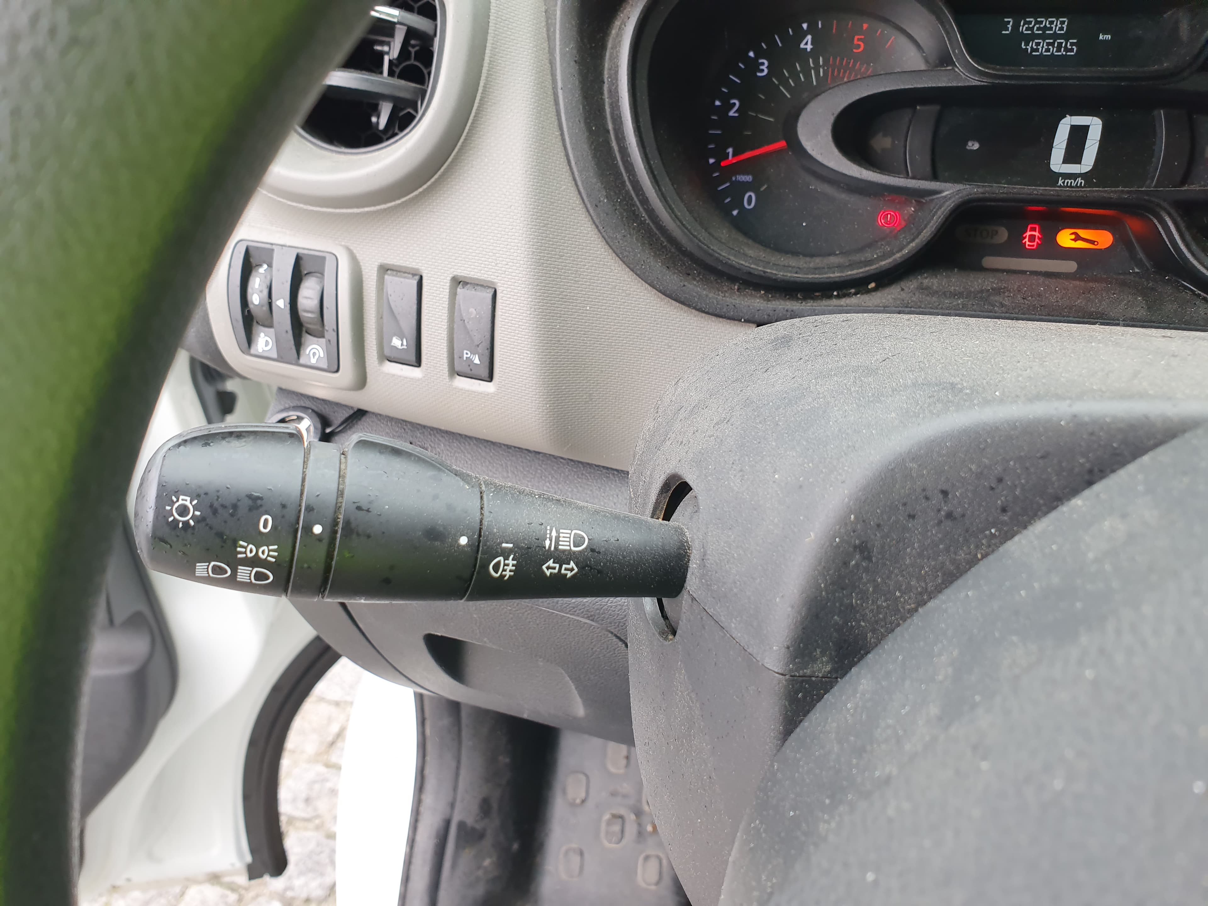 Renault Trafic · Ano 2019 — image 34