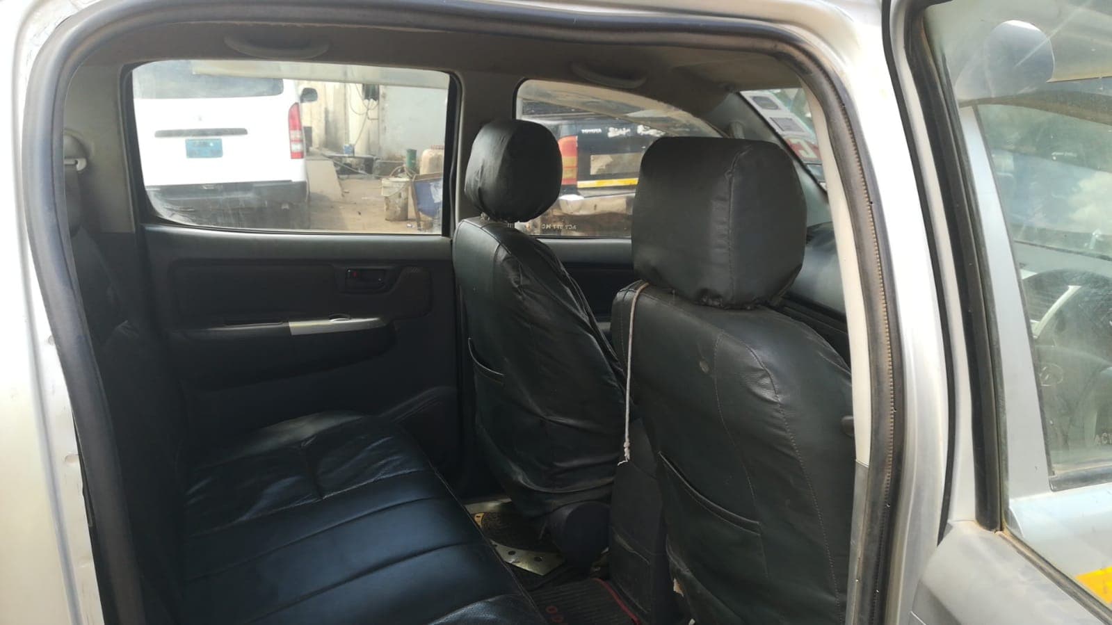 Toyota Hilux · Ano 2013 — imagem 10