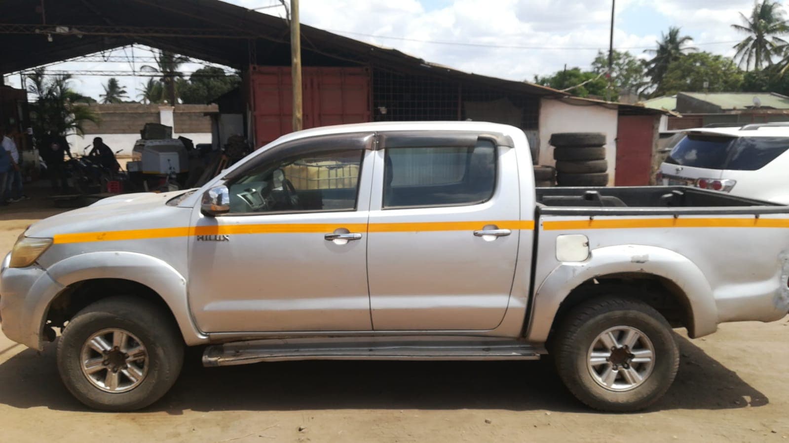 Toyota Hilux · Ano 2013 — imagem 3