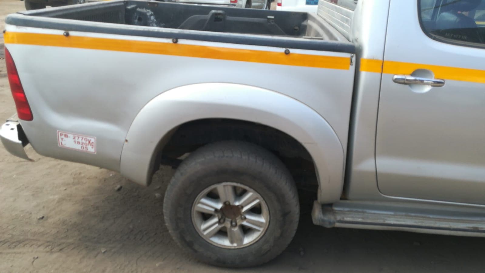 Toyota Hilux · Ano 2013 — imagem 8