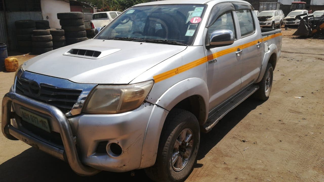 Toyota Hilux · Ano 2013 — imagem 15