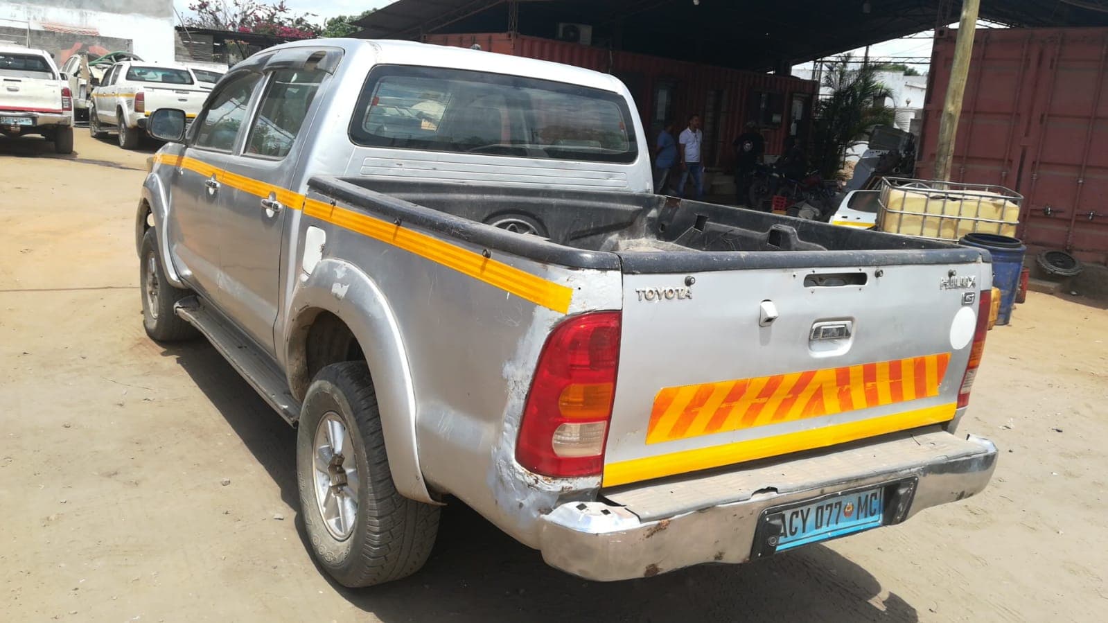 Toyota Hilux · Ano 2013 — imagem 4