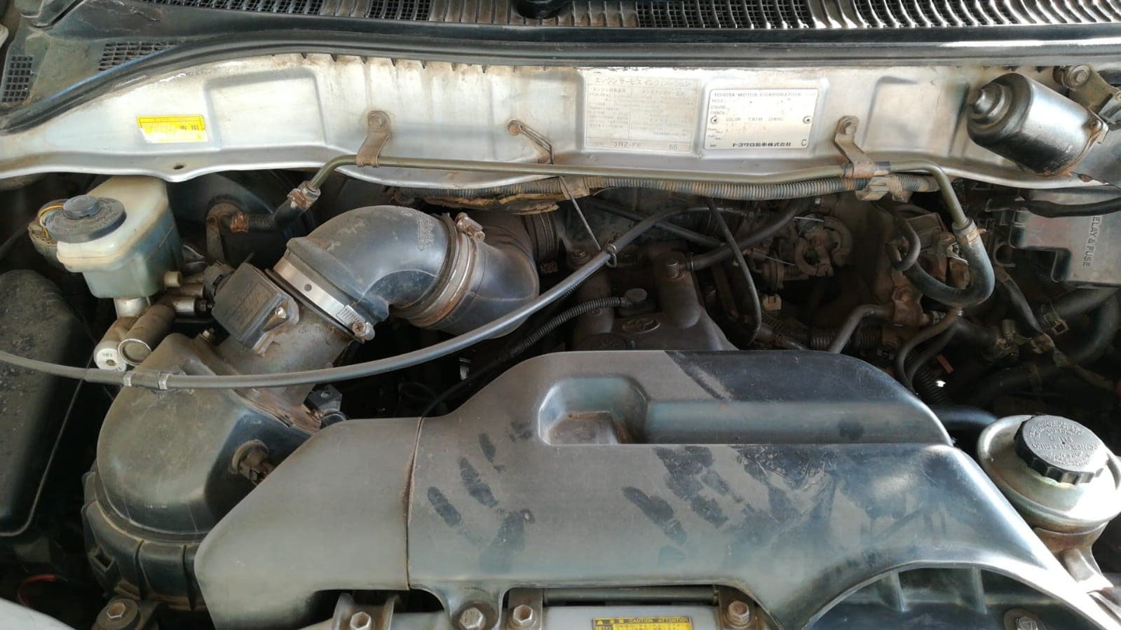 Toyota Hiace Regius — image 13