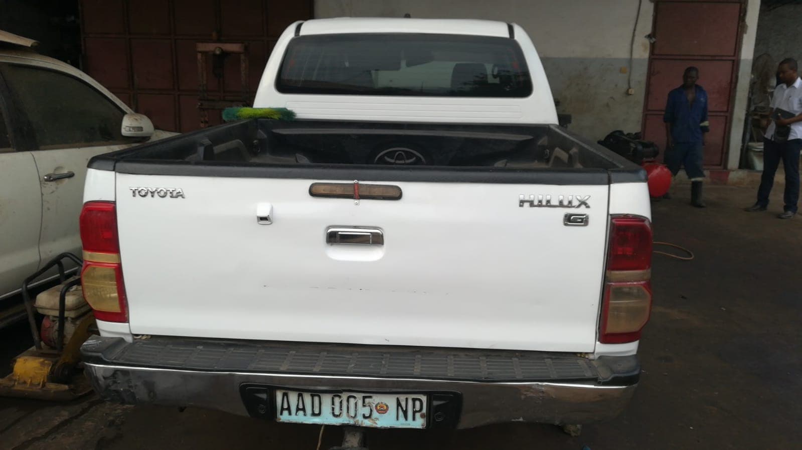 Toyota Hilux — image 4