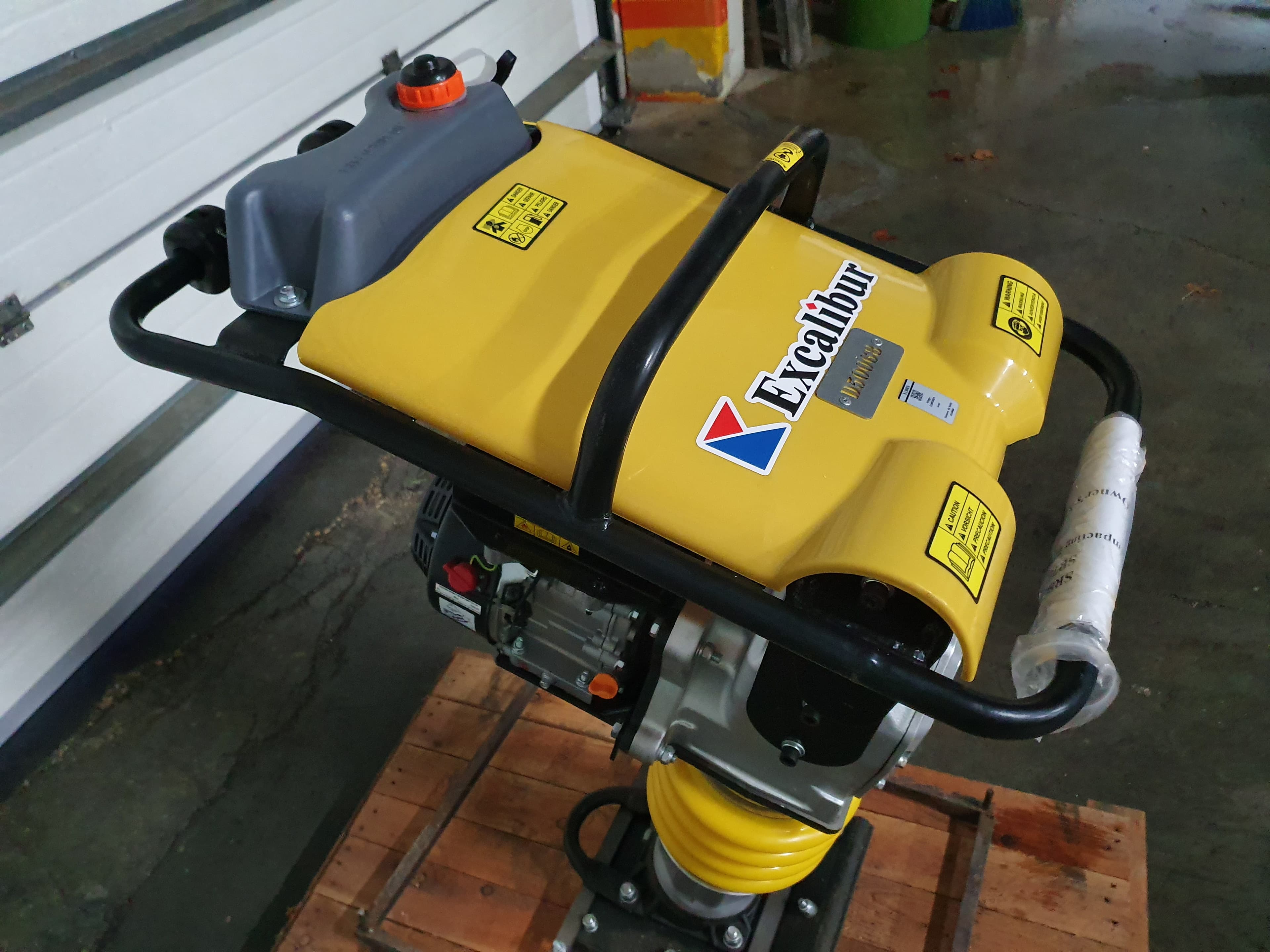 Saltitão Excalibaur — imagen 4
