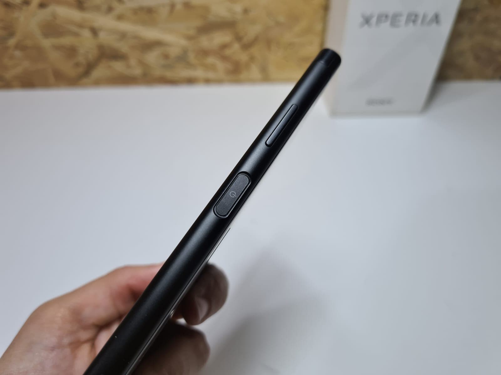 Telemóvel Sony XPERIA XA1 Plus — image 11