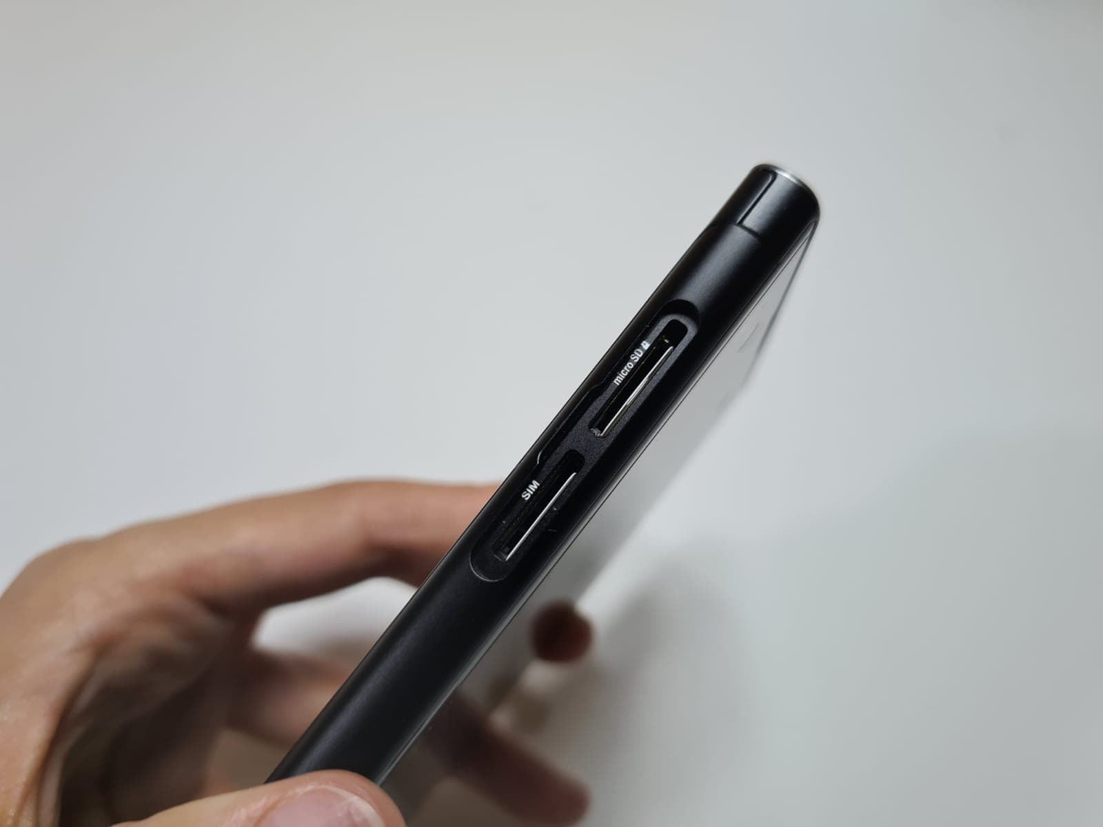 Telemóvel Sony XPERIA XA1 Plus — image 8