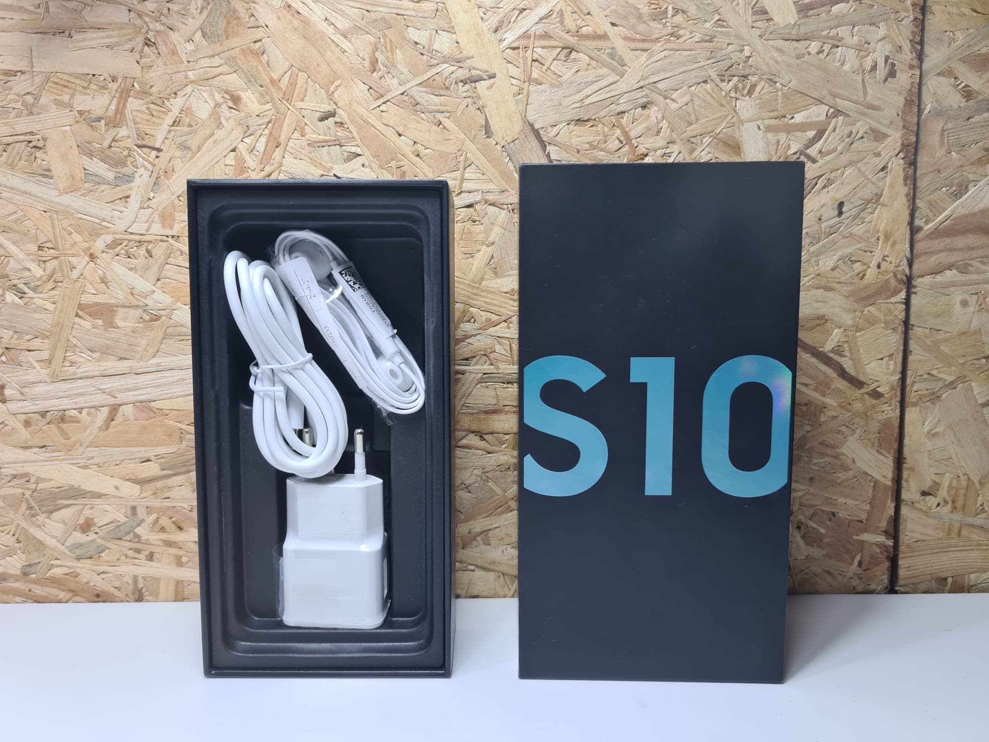 Teléfono Samsung S10 — imagen 3