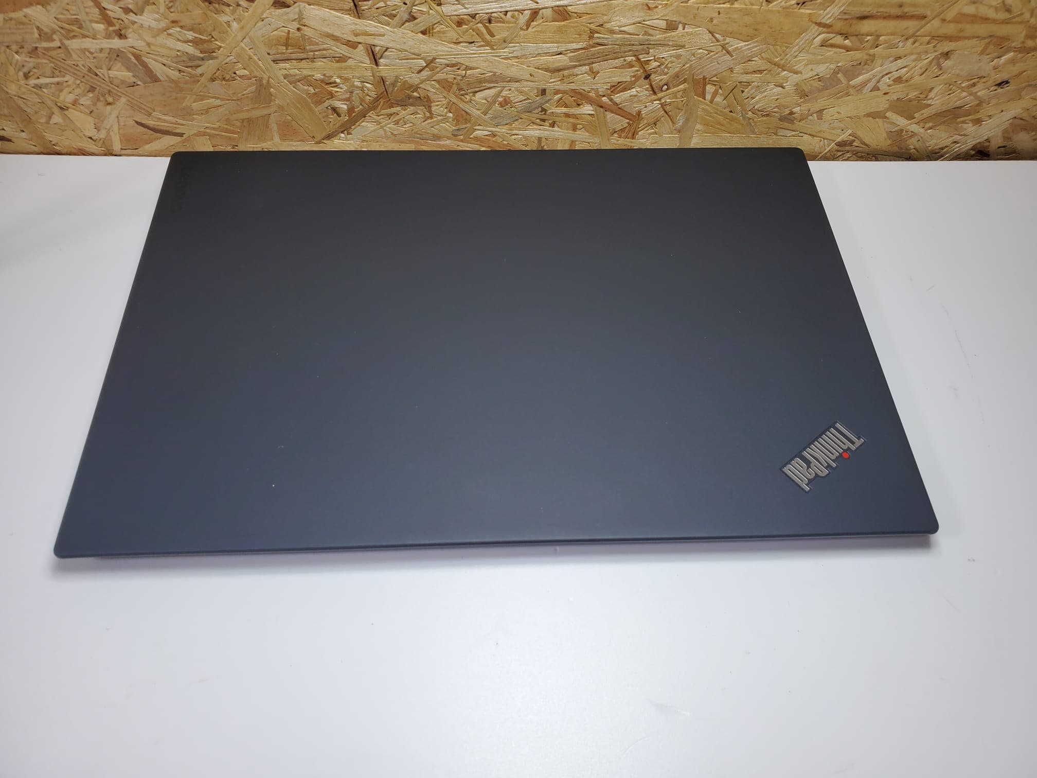 Portátil Lenovo ThinkPad X1 Carbon Quinta Geração — image 6