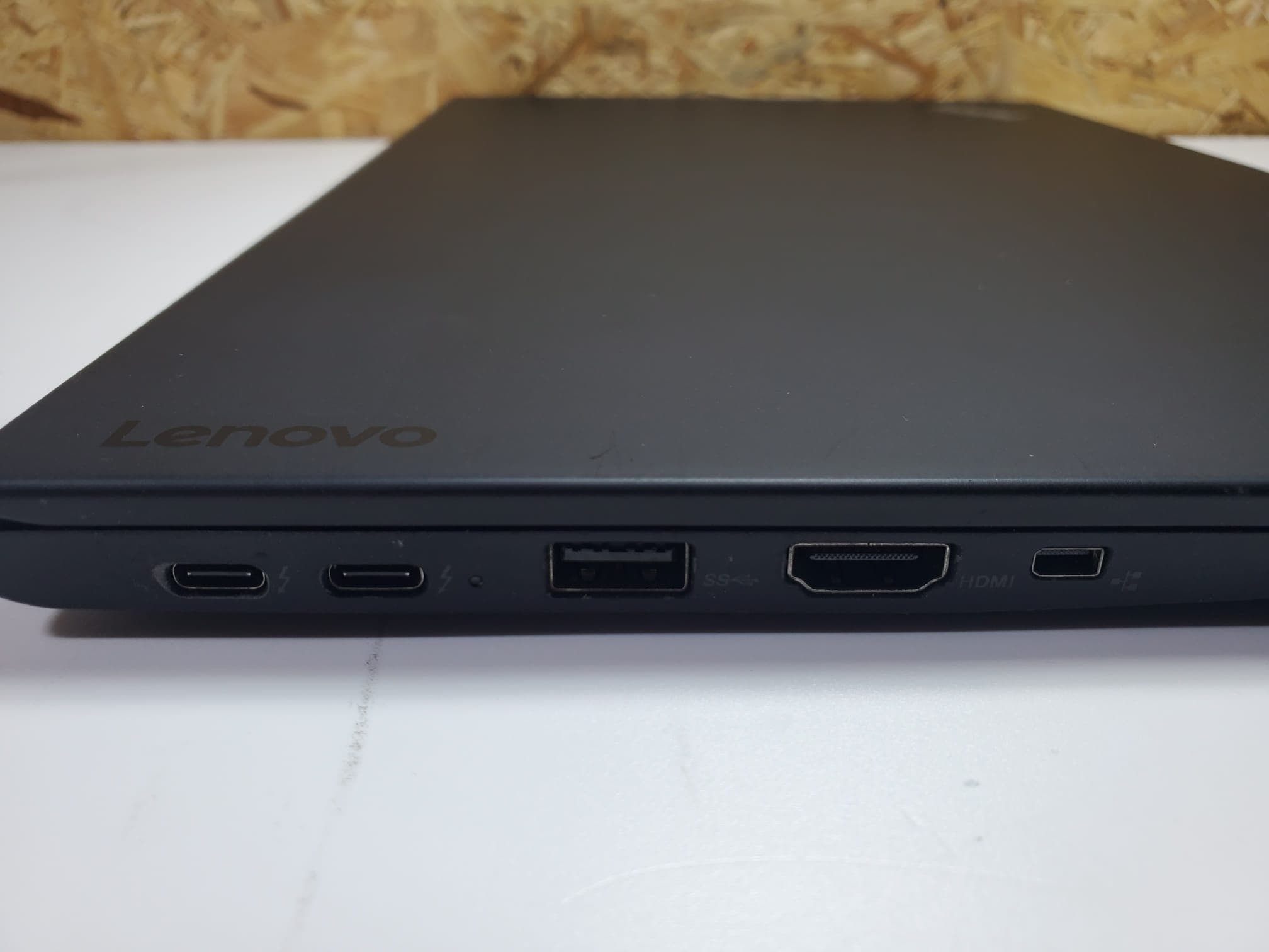 Portátil Lenovo ThinkPad X1 Carbon Quinta Geração — image 5