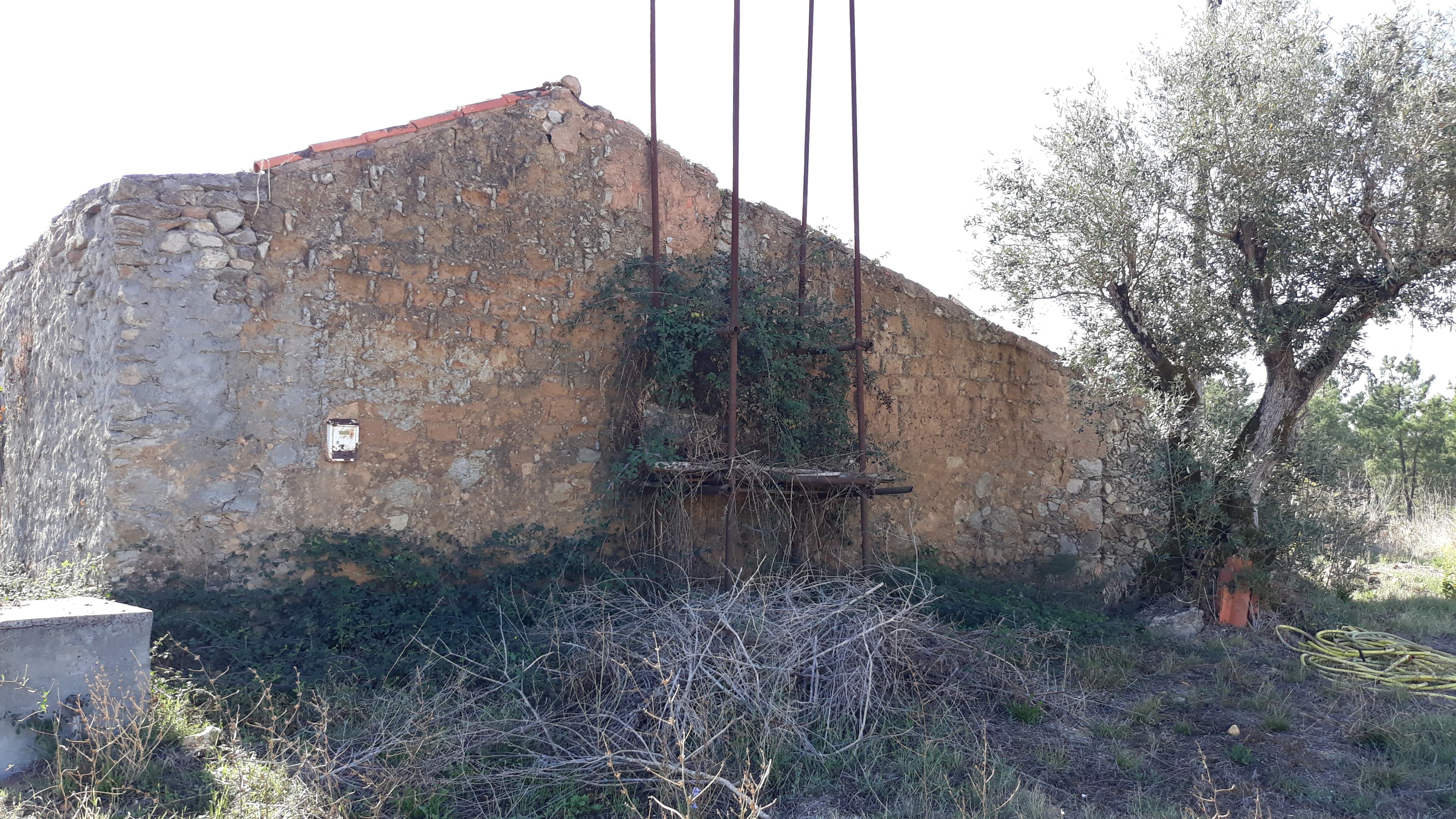 Moradia (Ruínas) + Terreno · Tomar — image 3