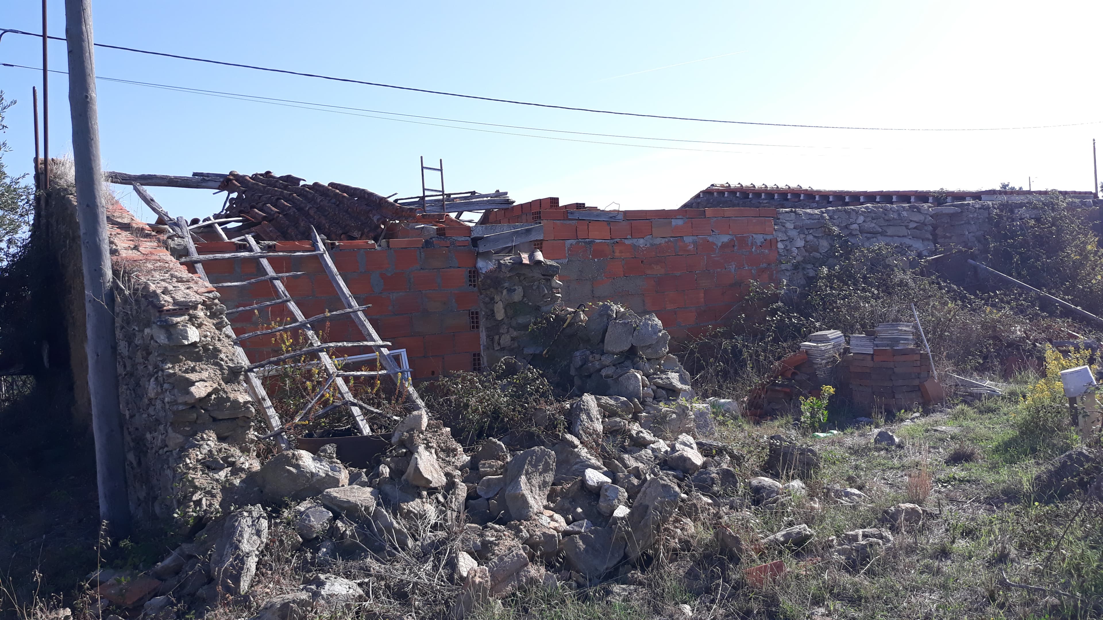 Moradia (Ruínas) + Terreno · Tomar — image 5