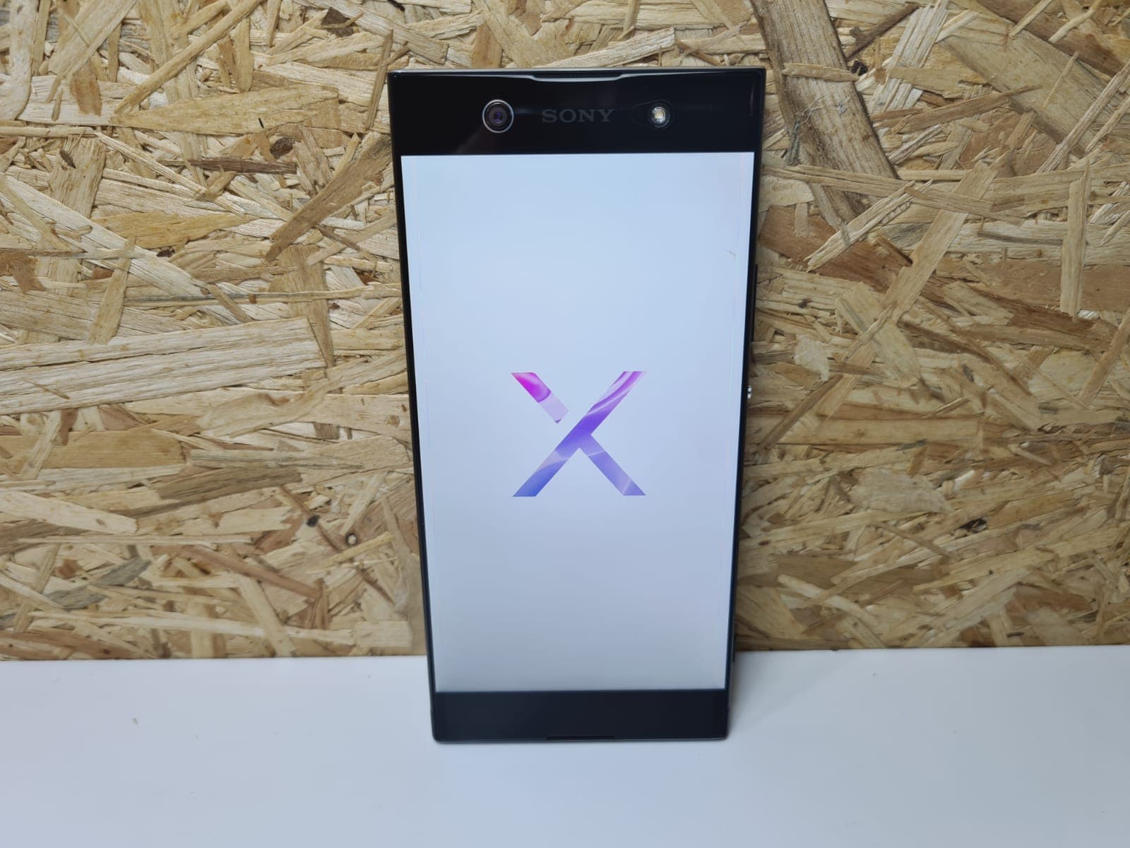 Telemóvel Sony XPERIA XA1 Ultra — imagen 3