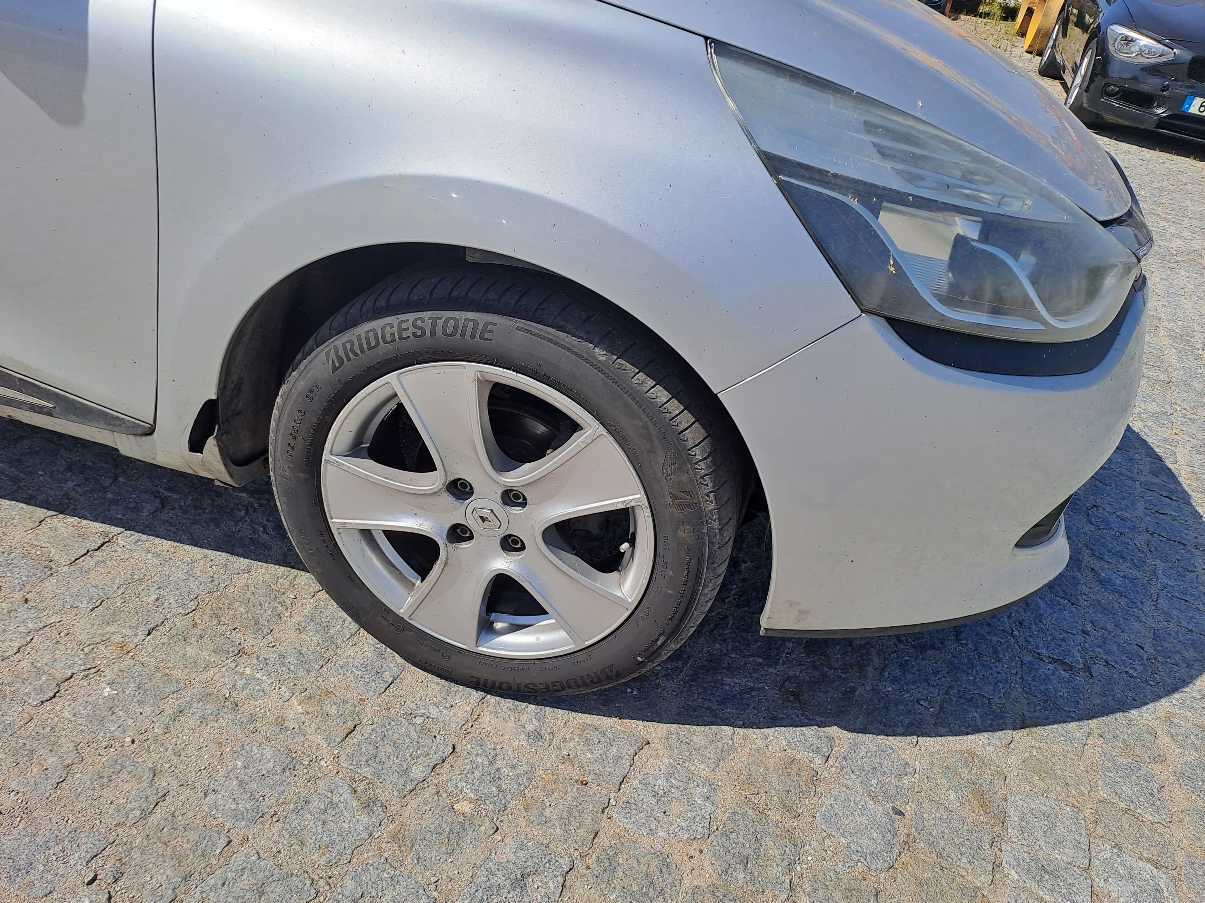 Renault Clio DCI · Ano 2015 — imagen 9