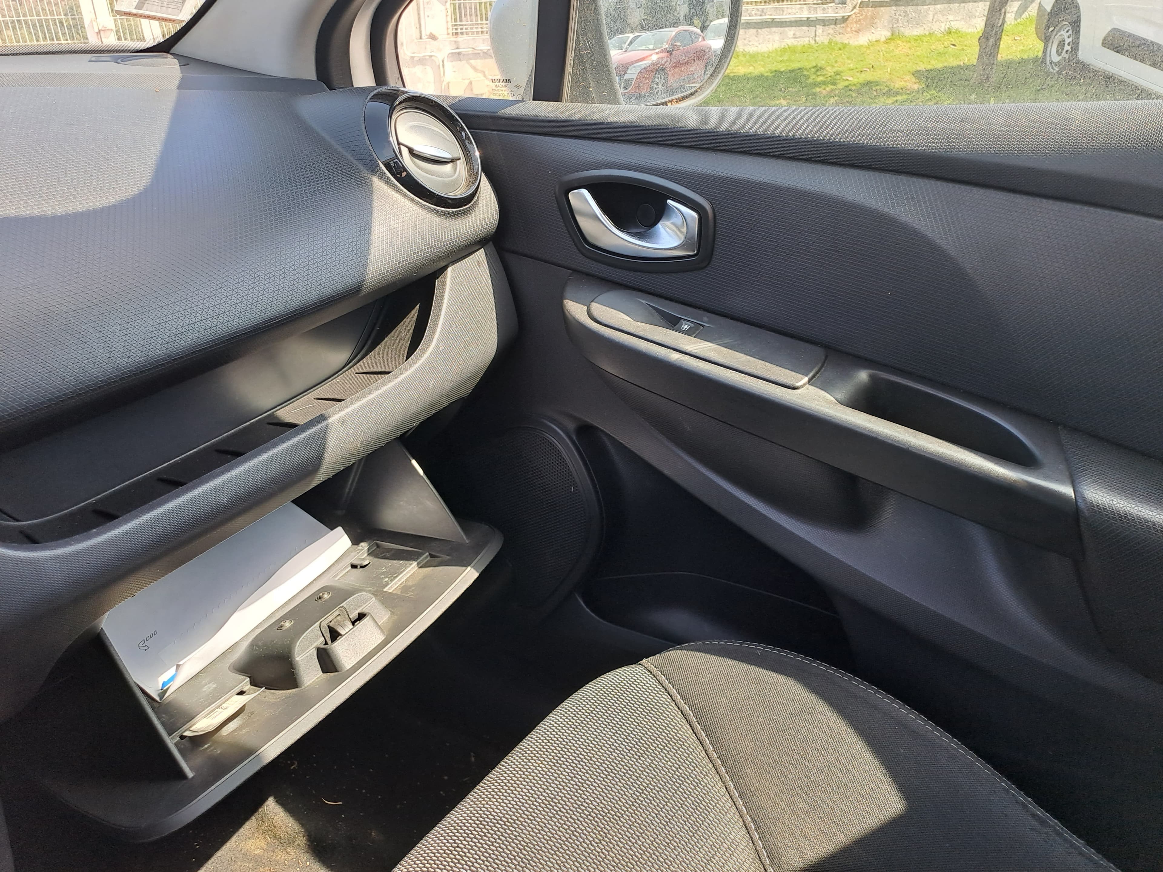 Renault Clio DCI · Ano 2015 — imagen 24
