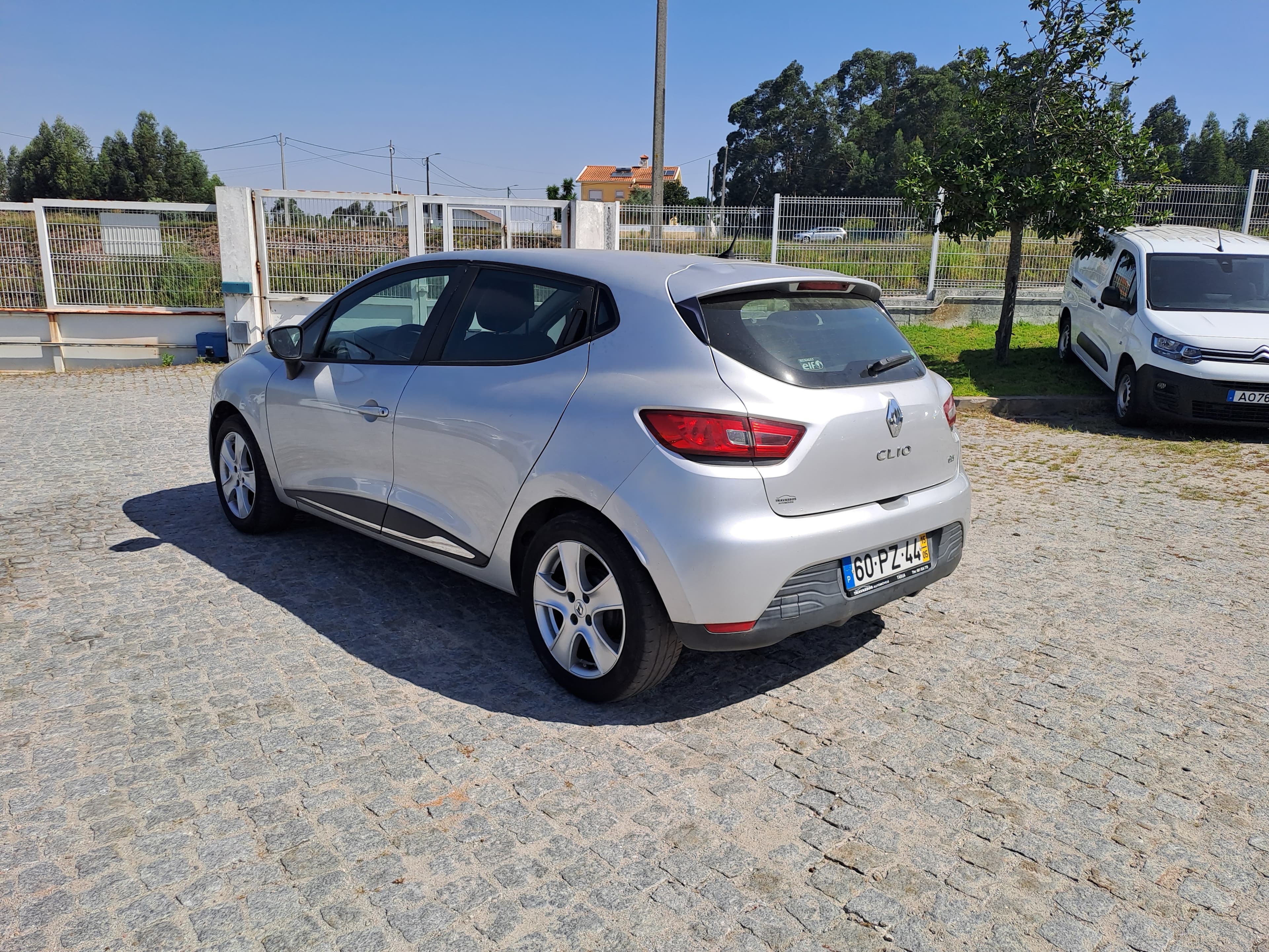 Renault Clio DCI · Ano 2015 — imagen 5