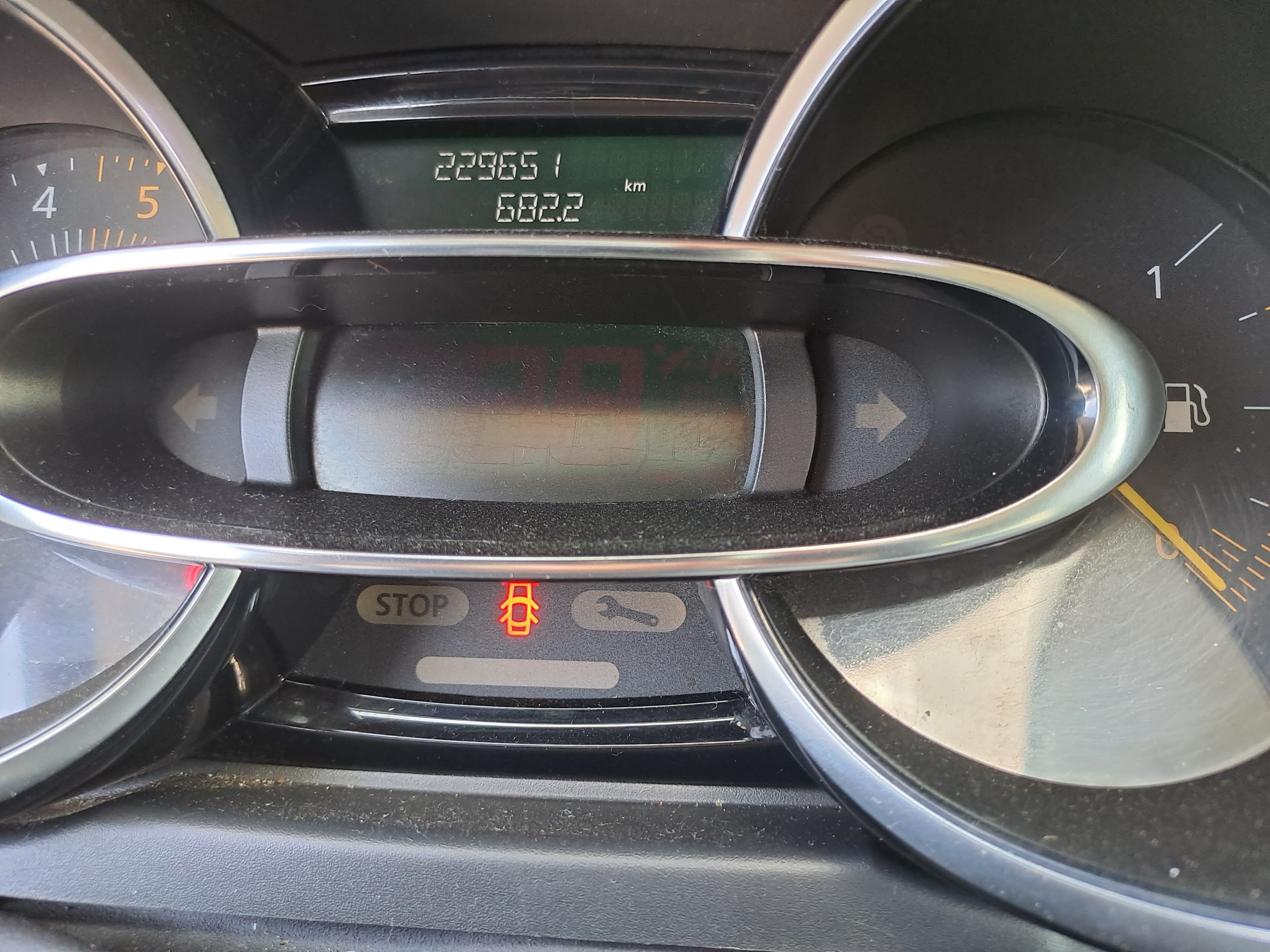 Renault Clio DCI · Ano 2015 — imagen 21