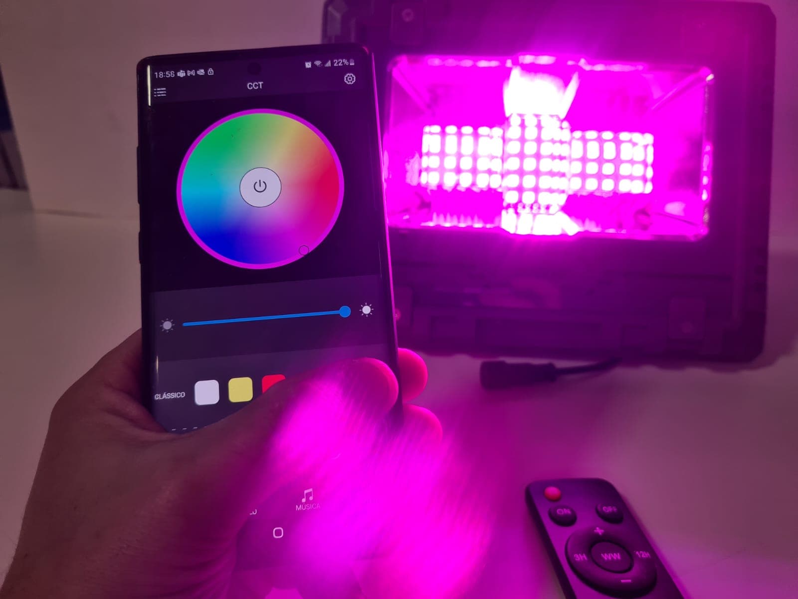 Foco Led e Painel Solar — imagem 13