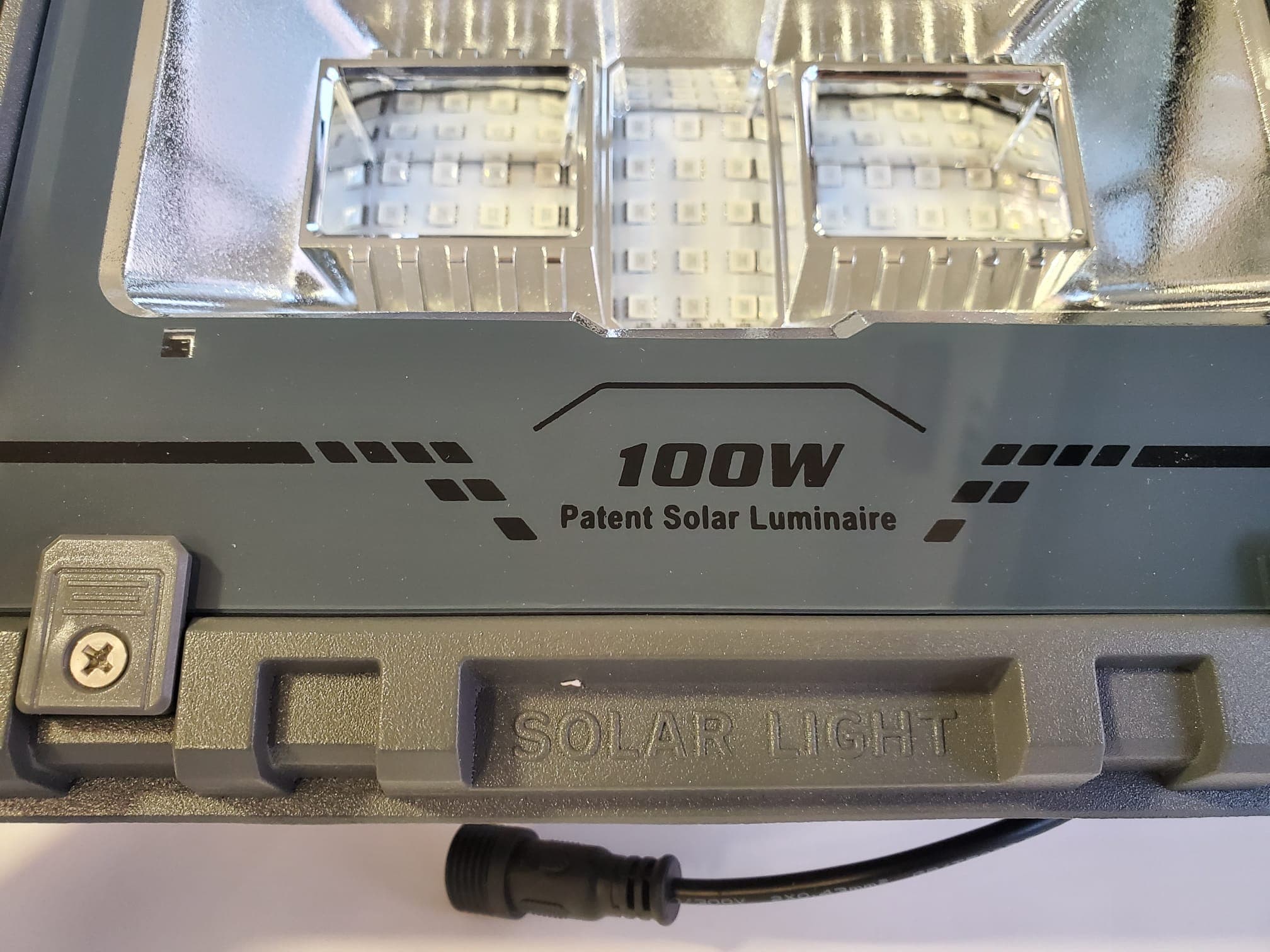 Foco Led e Painel Solar — imagem 27