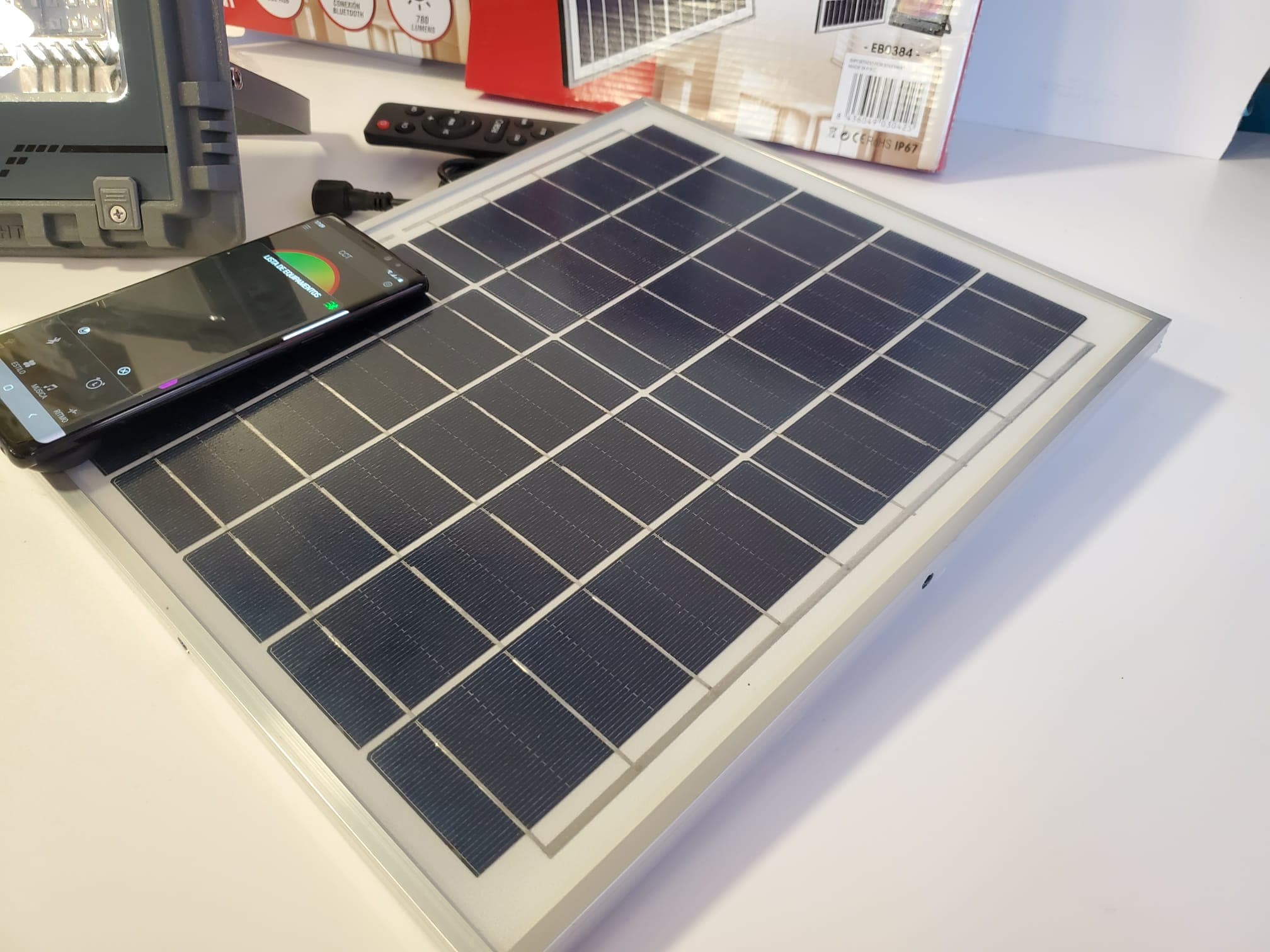 Foco Led e Painel Solar — image 19