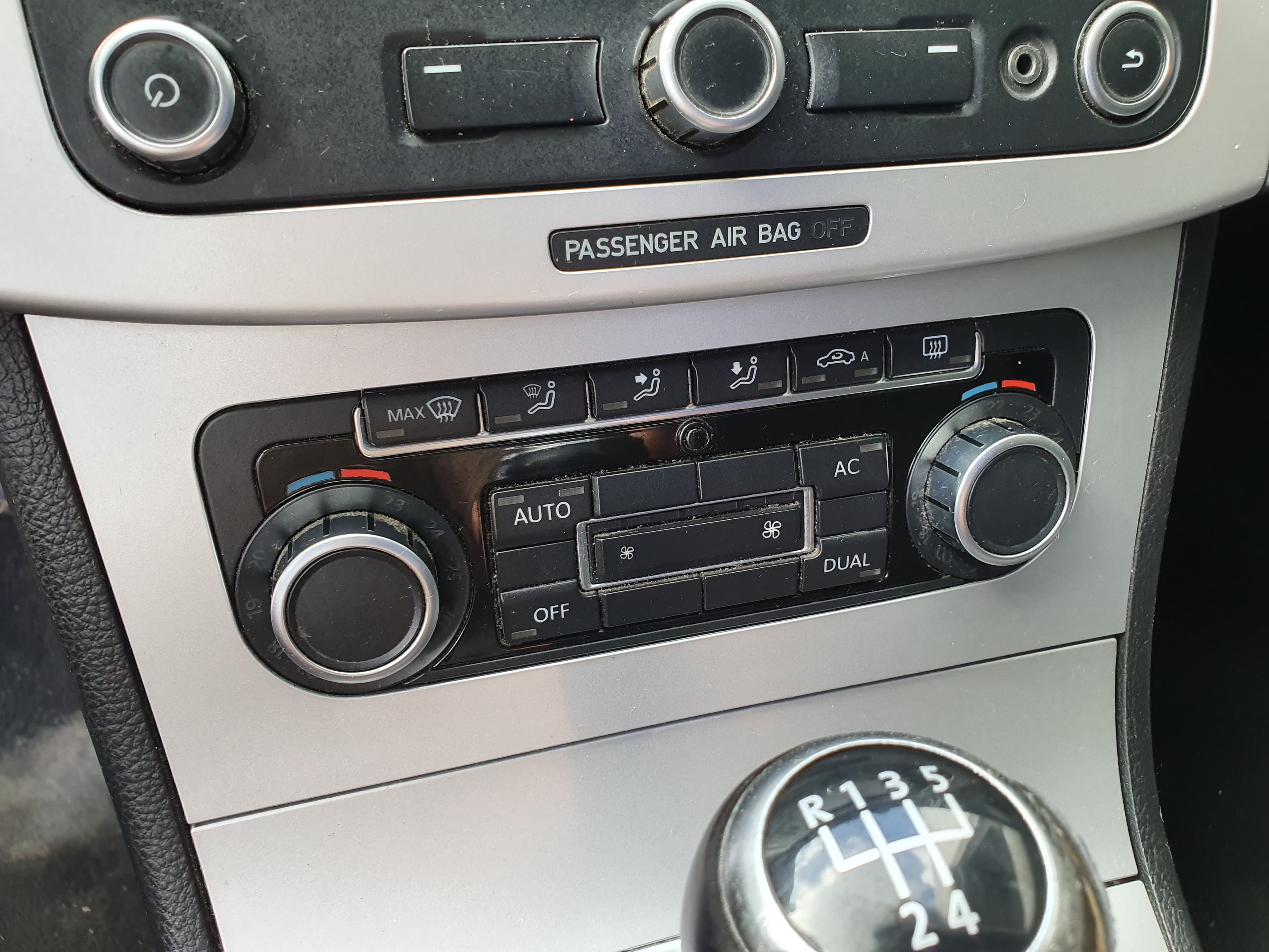 Volkswagen Passat · Ano 2011 — image 41