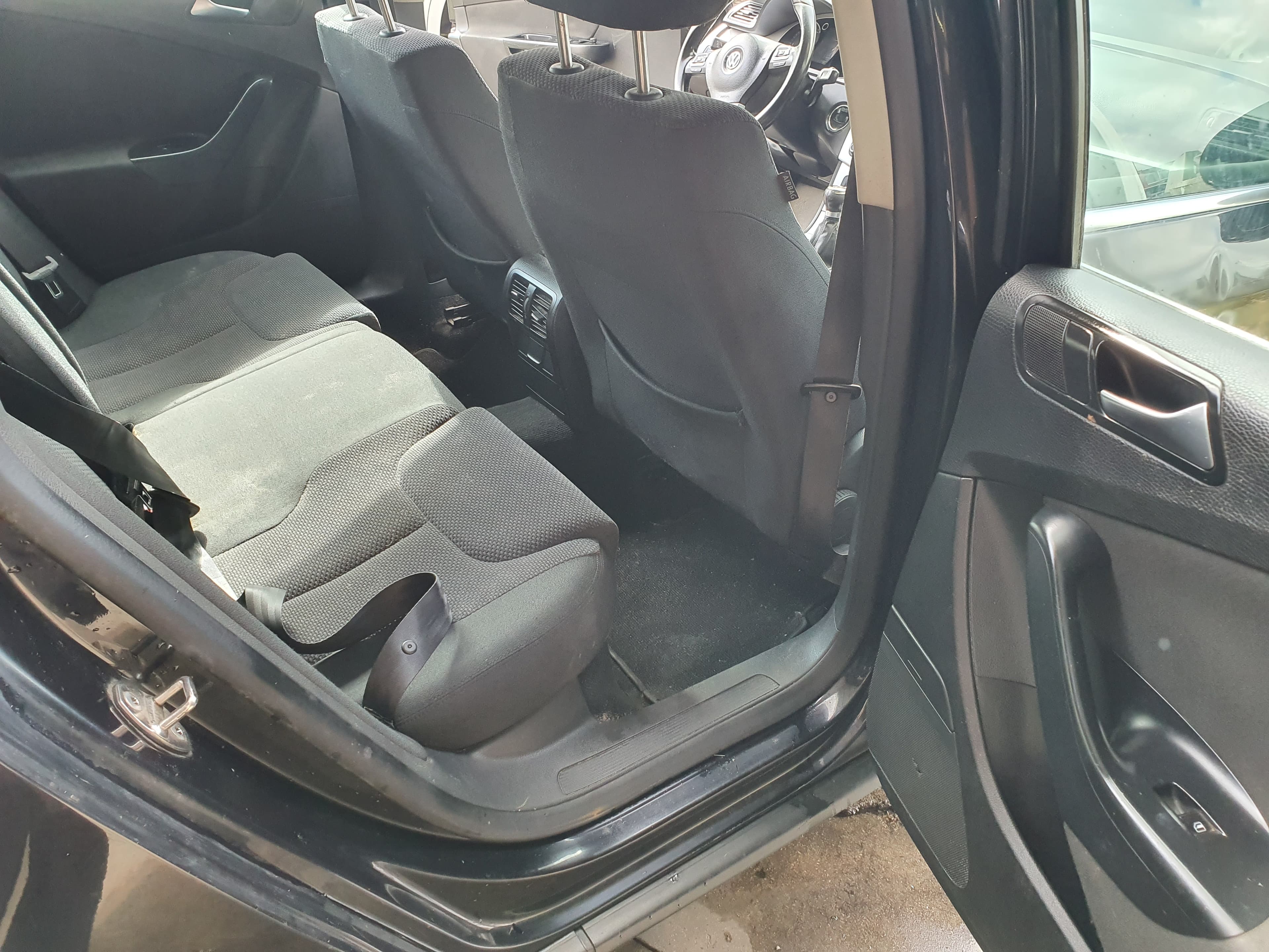 Volkswagen Passat · Ano 2011 — image 23
