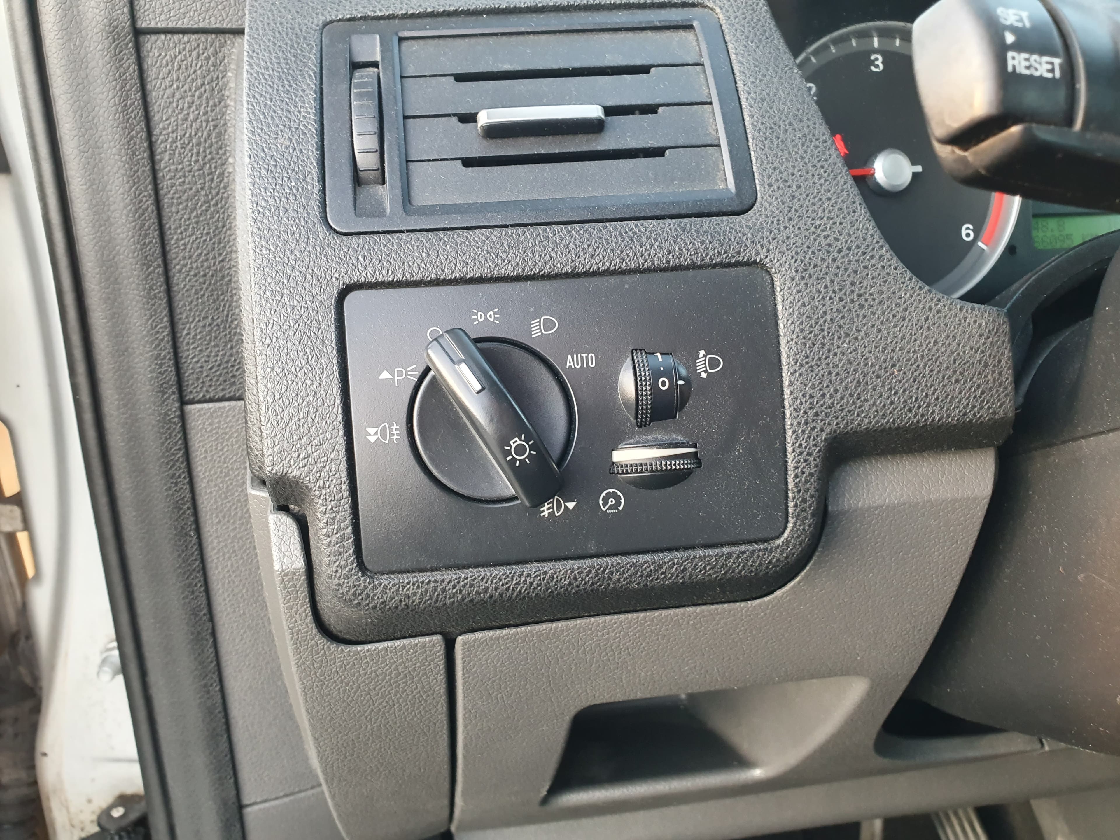 Ford Focus C-max · Ano 2006 — imagen 26
