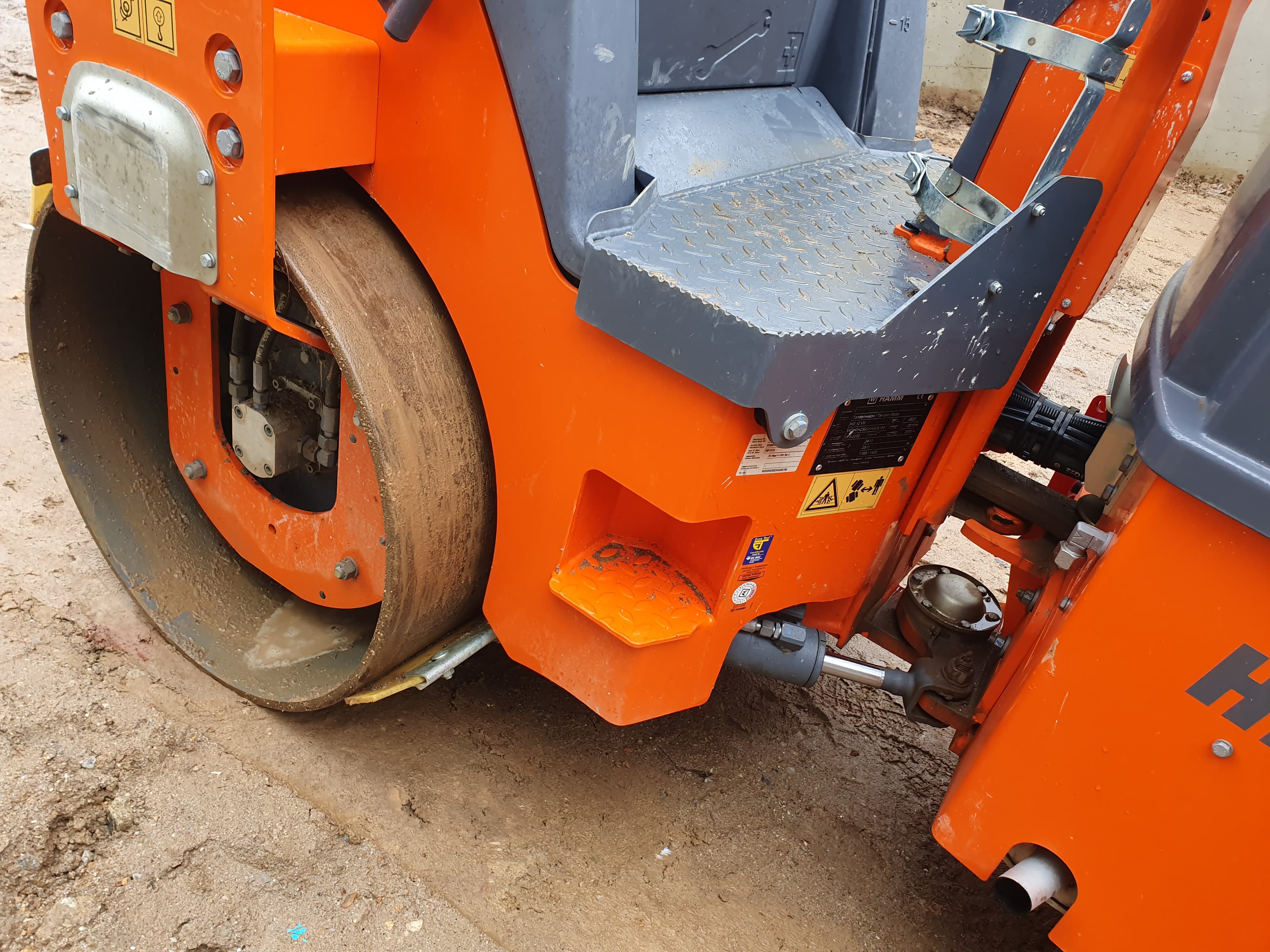 Cilindro HAMM HD 12VV · Ano 2022 — image 12