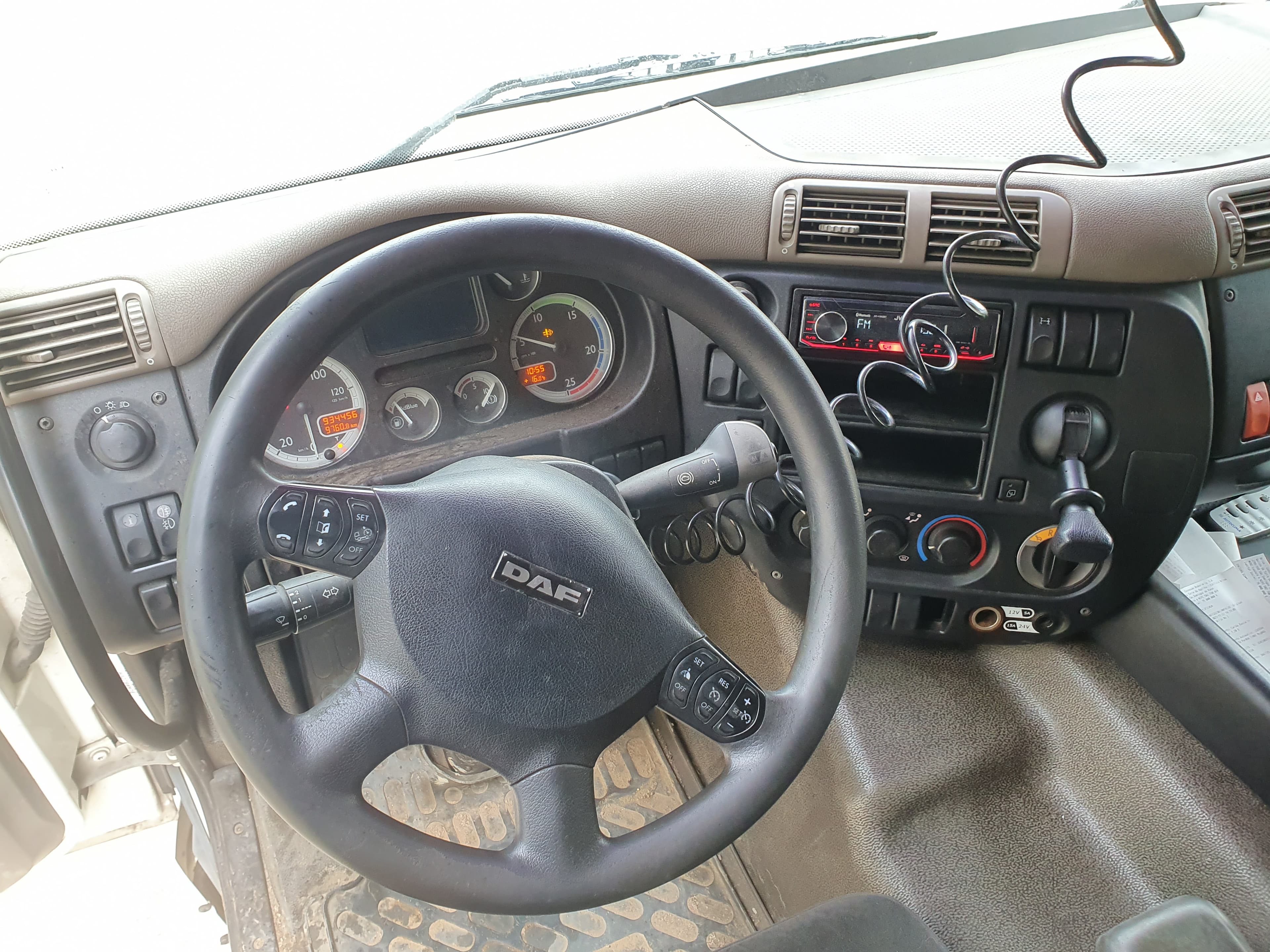 Porta Máquinas DAF CF 85.460 · Ano 2011 — imagen 24